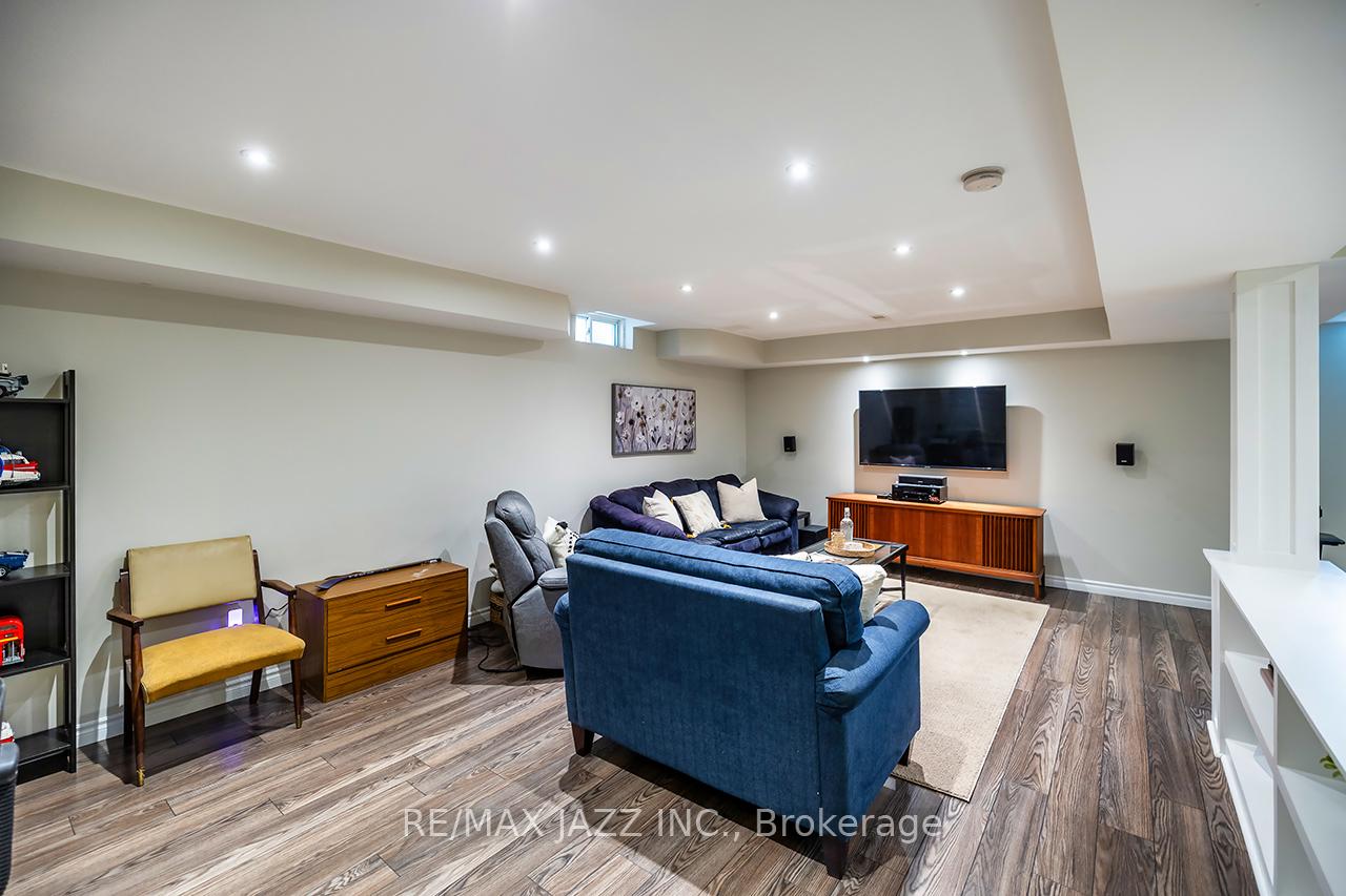 Photo 42 of 892 Barbados Street, Oshawa, Northglen — HOMEH