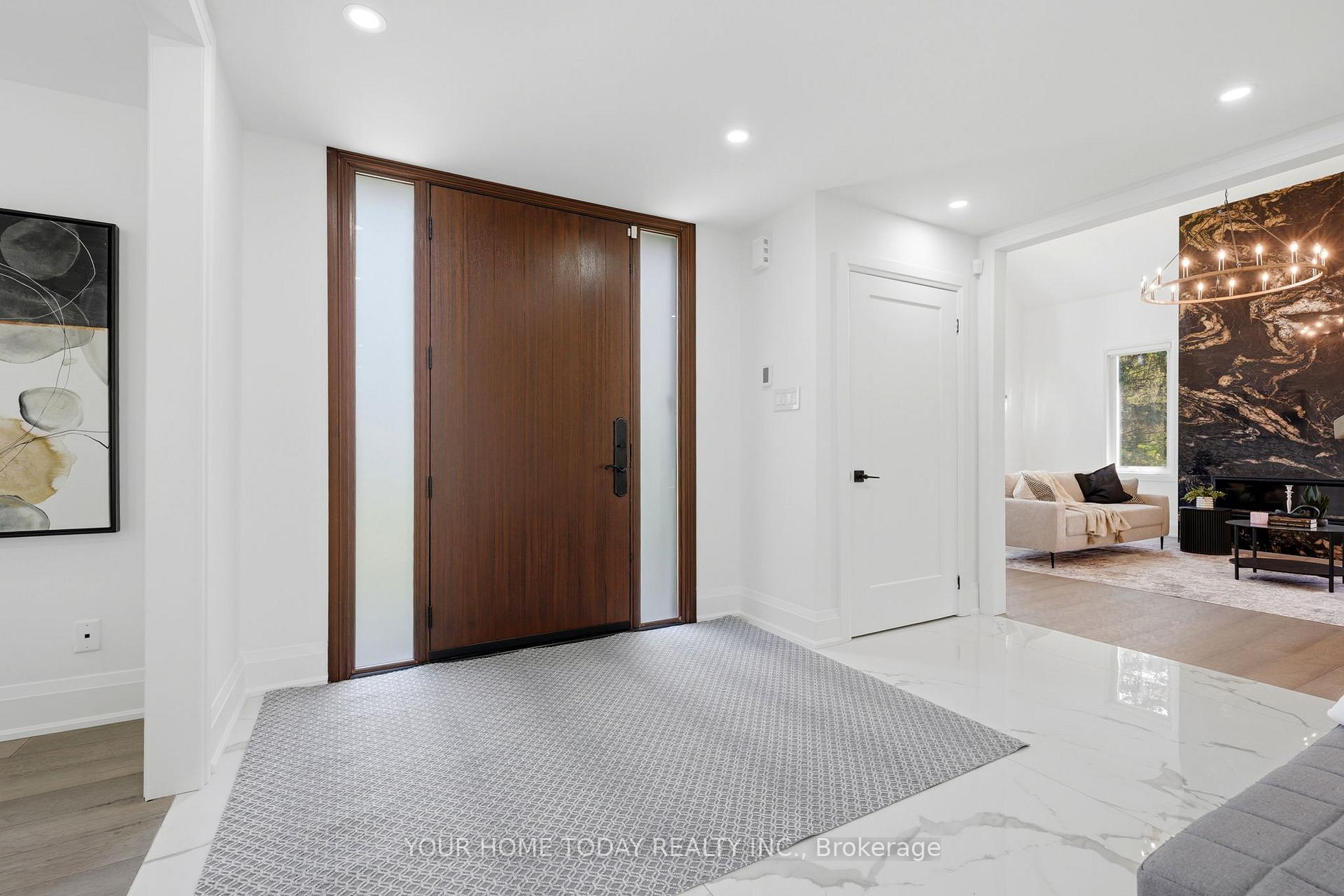 Photo 6 of 27 Chantelay Crescent, Halton Hills, Georgetown — HOMEH