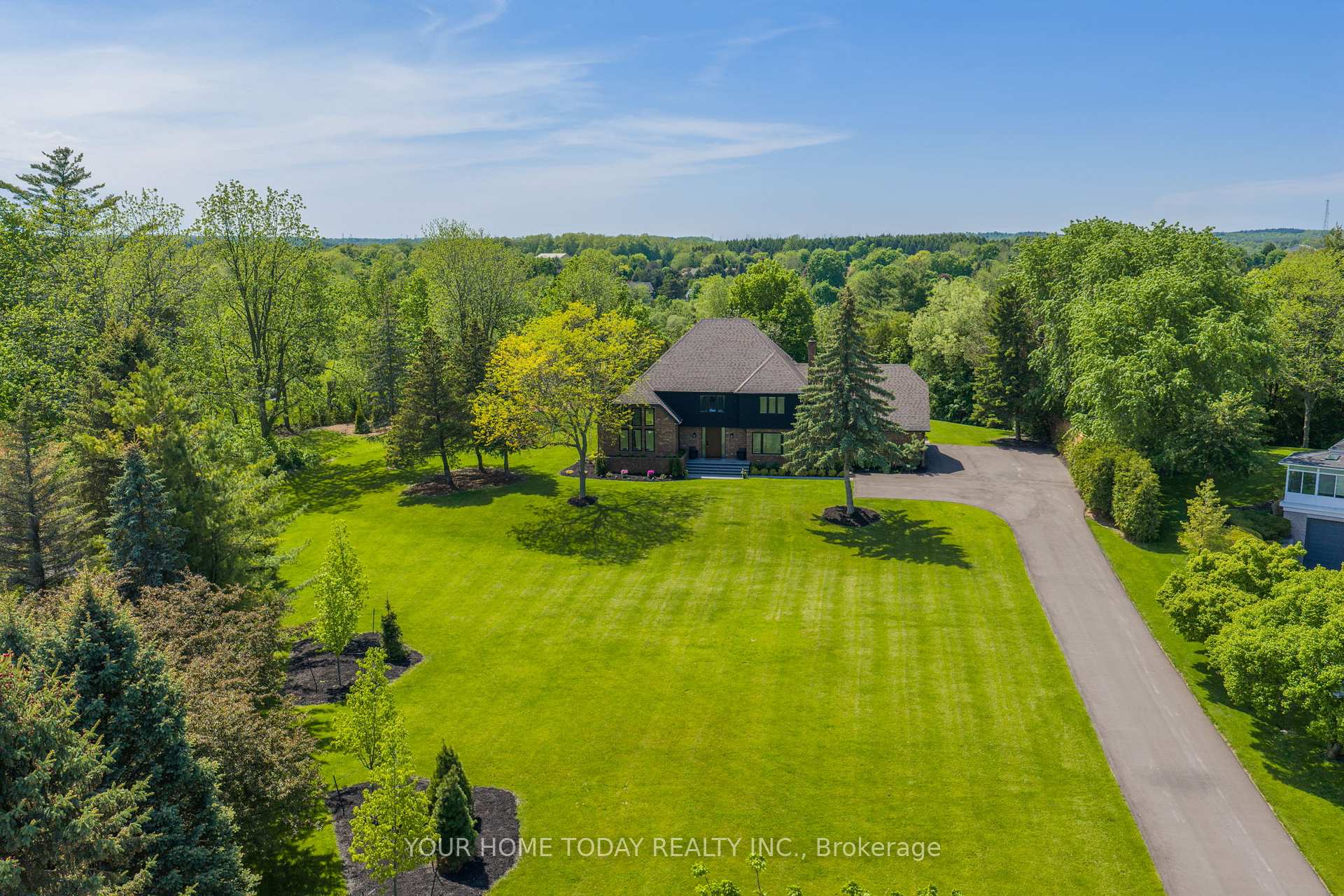 Photo 41 of 27 Chantelay Crescent, Halton Hills, Georgetown — HOMEH