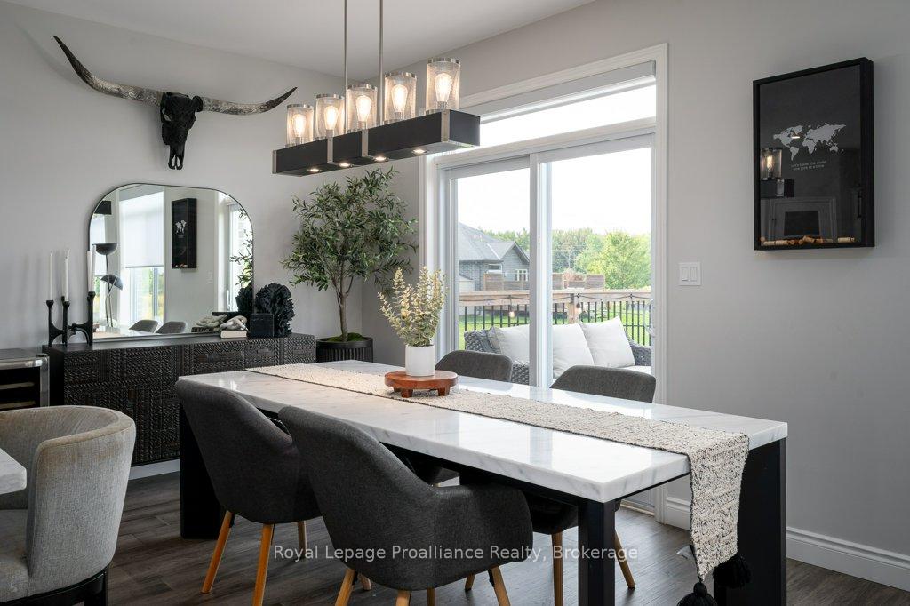 Photo 17 of 35 Virginia Crescent, Belleville, Thurlow Ward — HOMEH