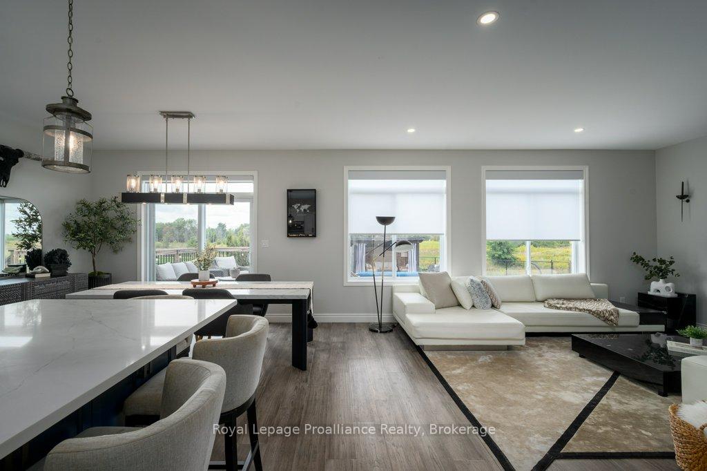 Photo 18 of 35 Virginia Crescent, Belleville, Thurlow Ward — HOMEH