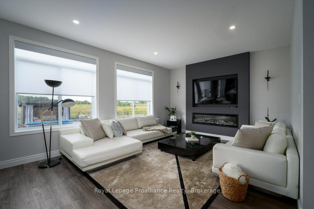 Photo 21 of 35 Virginia Crescent, Belleville, Thurlow Ward — HOMEH