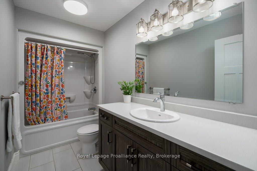 Photo 35 of 35 Virginia Crescent, Belleville, Thurlow Ward — HOMEH