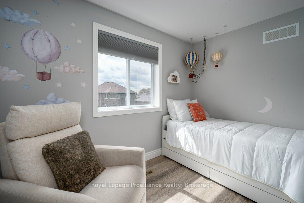 Photo 39 of 35 Virginia Crescent, Belleville, Thurlow Ward — HOMEH