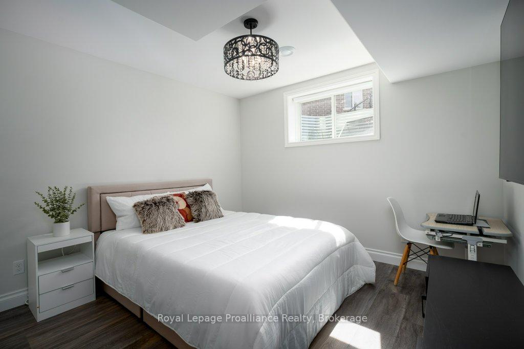 Photo 44 of 35 Virginia Crescent, Belleville, Thurlow Ward — HOMEH