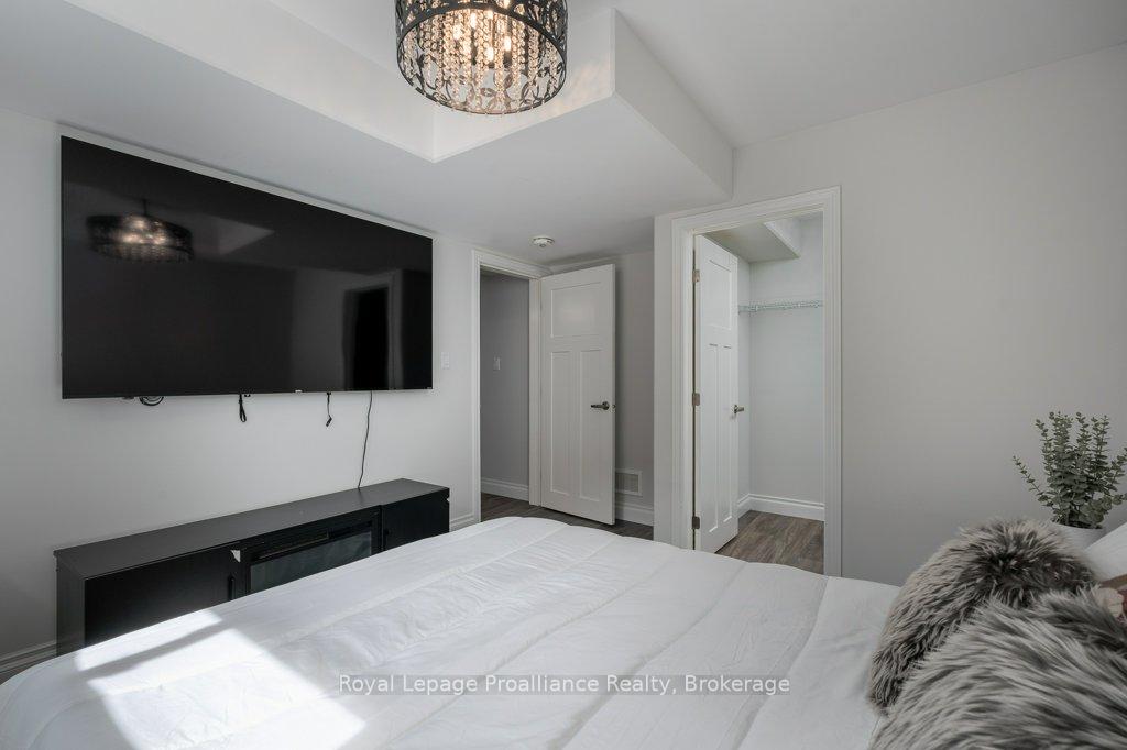 Photo 45 of 35 Virginia Crescent, Belleville, Thurlow Ward — HOMEH
