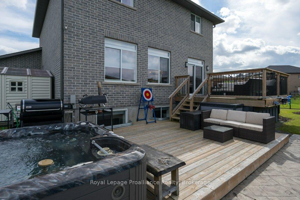 Photo 47 of 35 Virginia Crescent, Belleville, Thurlow Ward — HOMEH