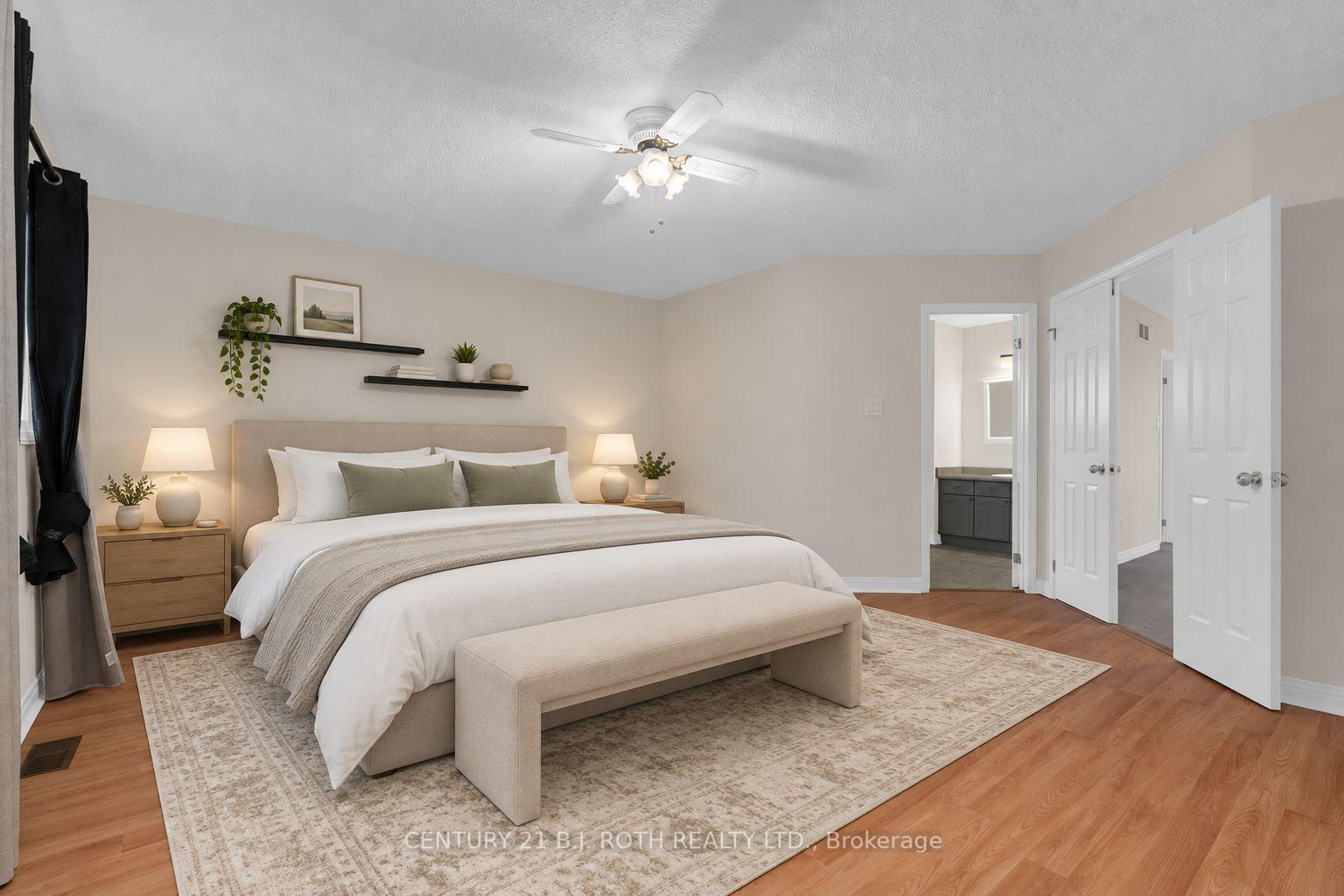 Photo 17 of 131 Browning Trail, Barrie, Letitia Heights — HOMEH