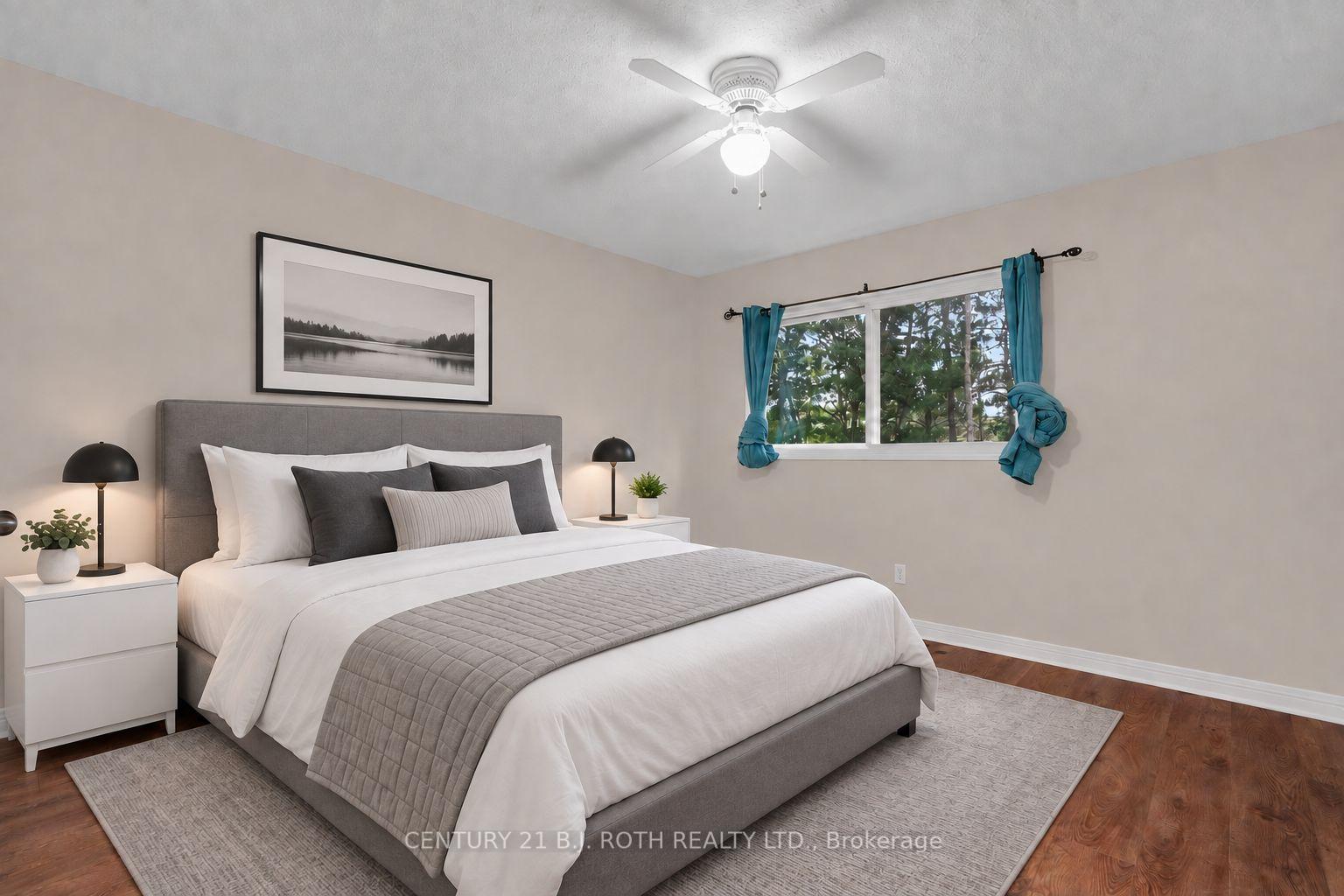 Photo 23 of 131 Browning Trail, Barrie, Letitia Heights — HOMEH