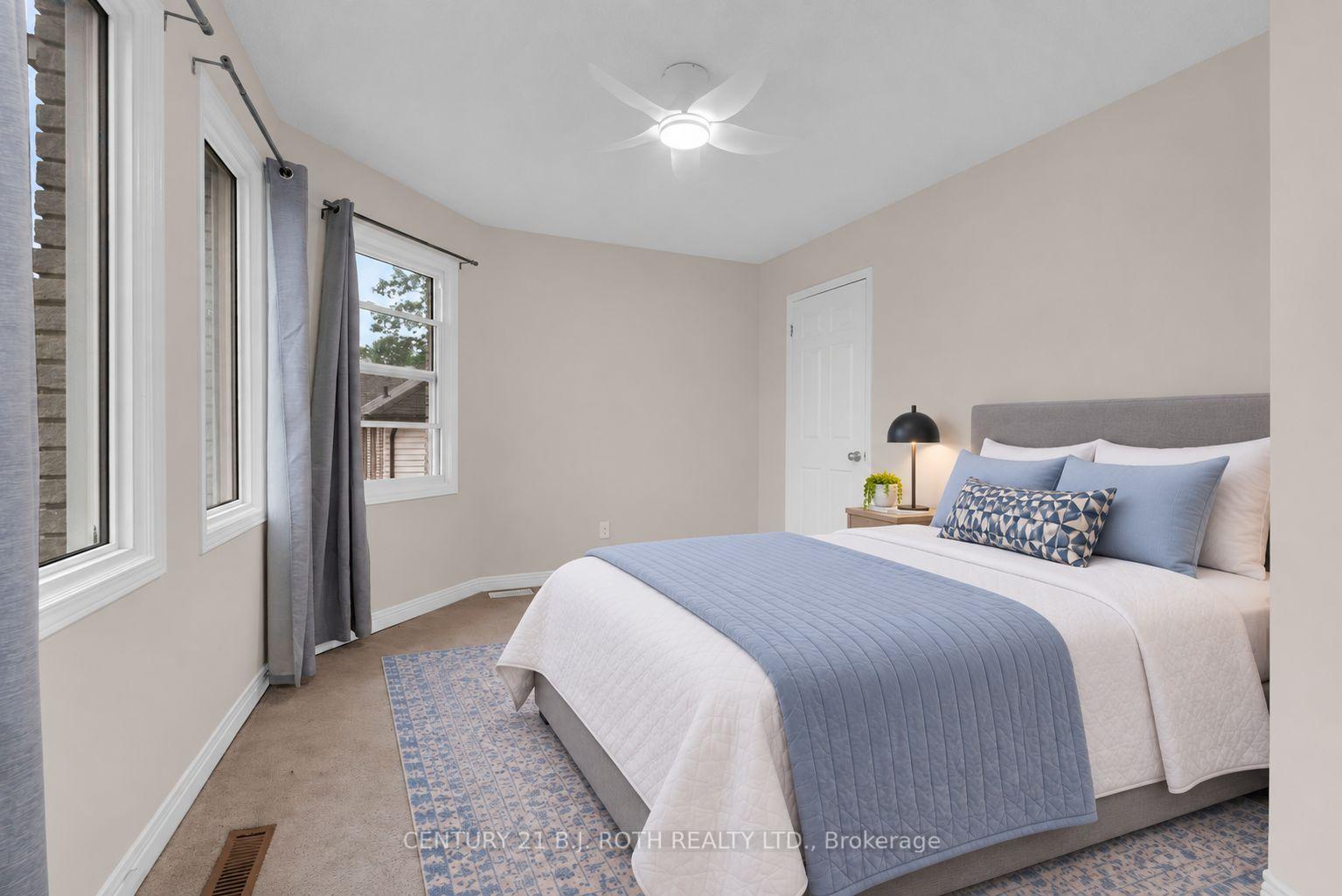 Photo 26 of 131 Browning Trail, Barrie, Letitia Heights — HOMEH