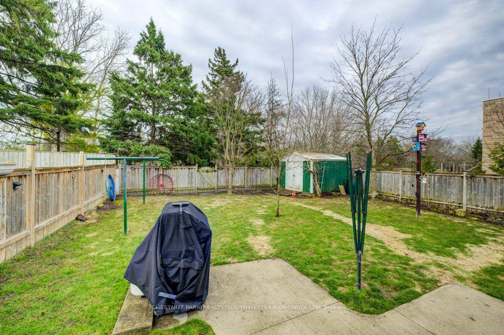 Photo 3 of 139 Stirling Avenue, Kitchener, Cedar Hill — HOMEH