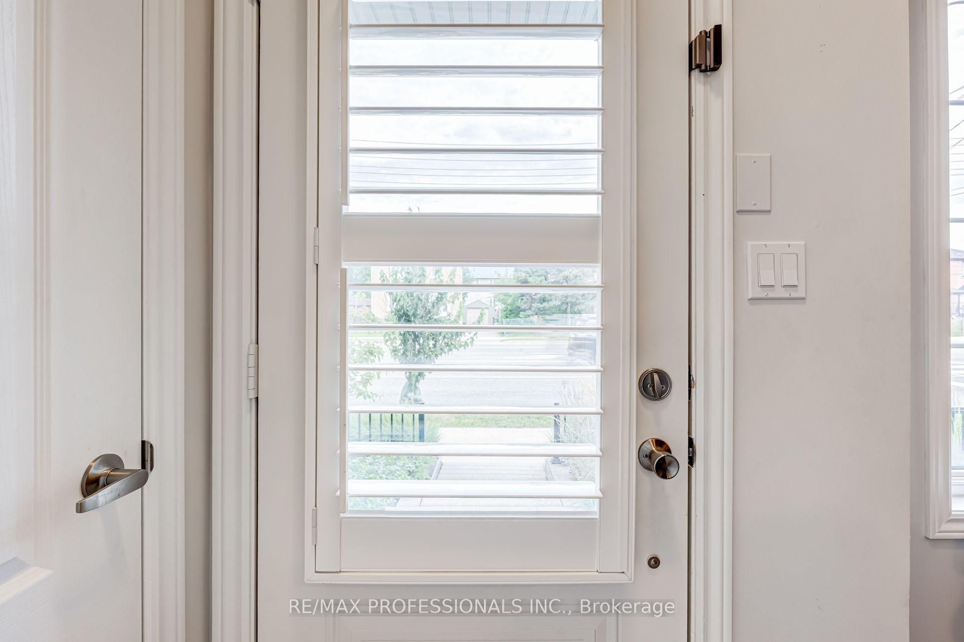Photo 5 of Unit 63, 636 Evans Avenue, Etobicoke, Alderwood — HOMEH