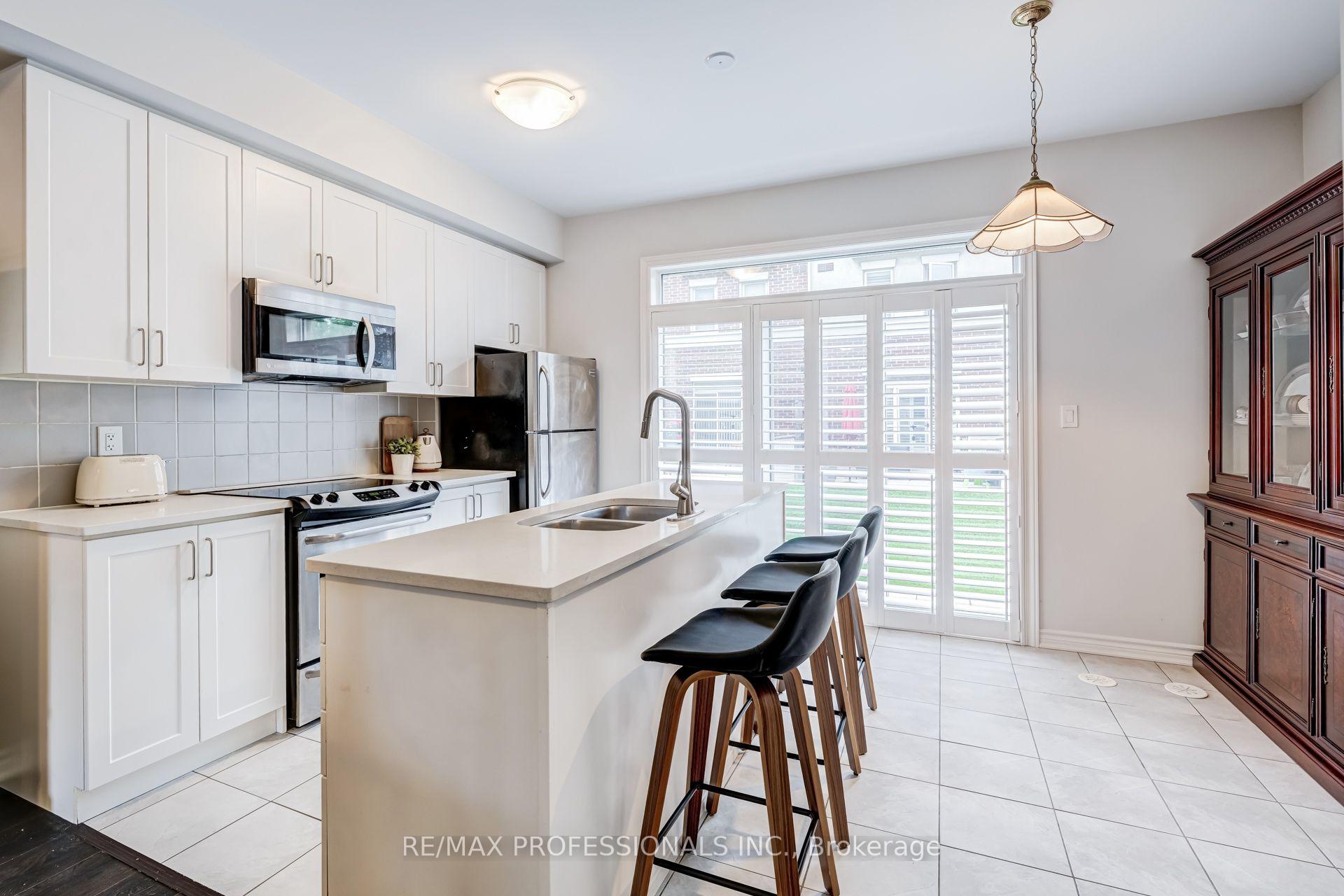Photo 12 of Unit 63, 636 Evans Avenue, Etobicoke, Alderwood — HOMEH
