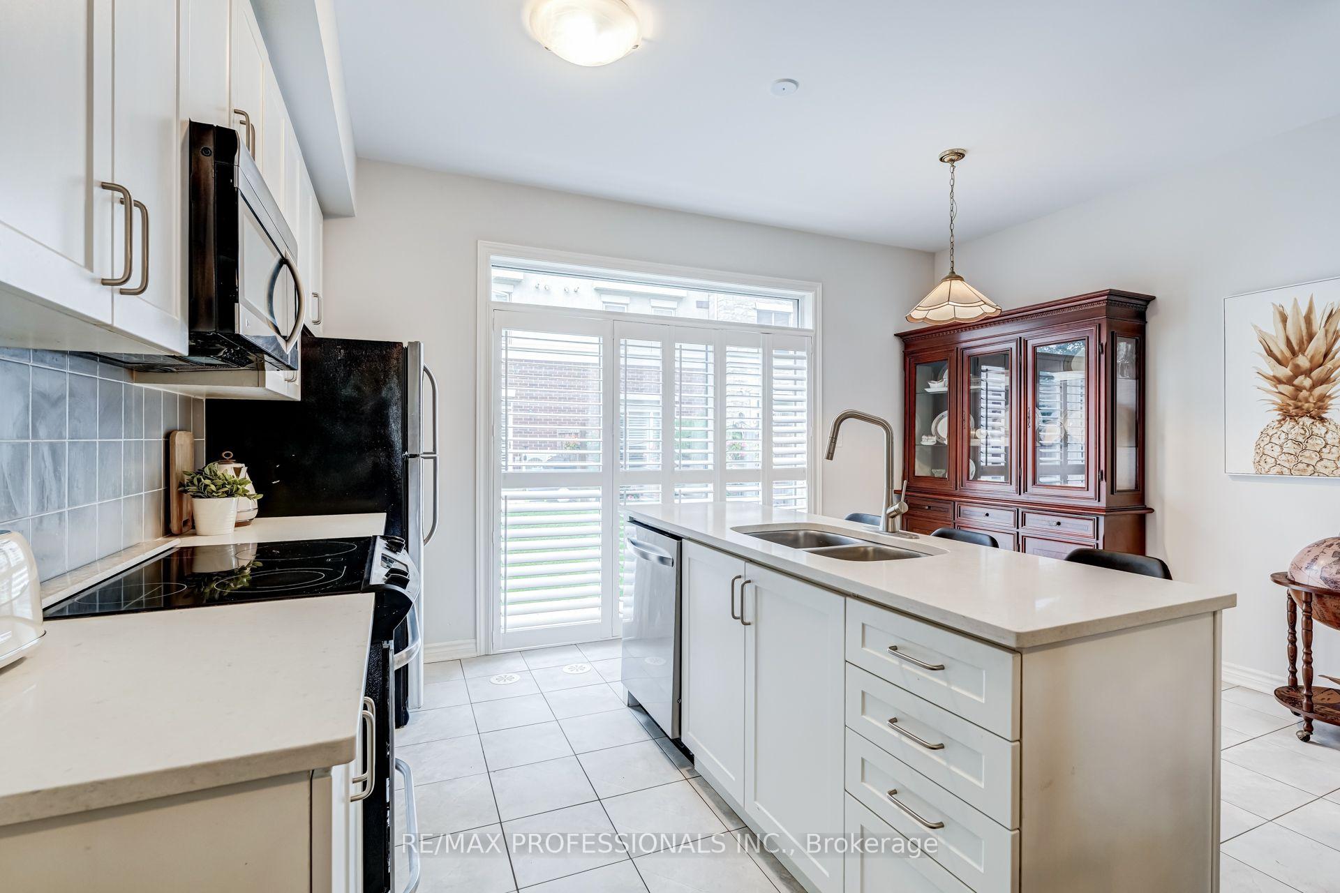 Photo 14 of Unit 63, 636 Evans Avenue, Etobicoke, Alderwood — HOMEH