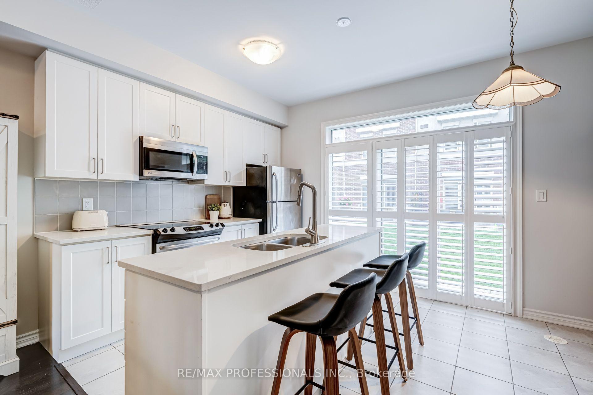 Photo 16 of Unit 63, 636 Evans Avenue, Etobicoke, Alderwood — HOMEH