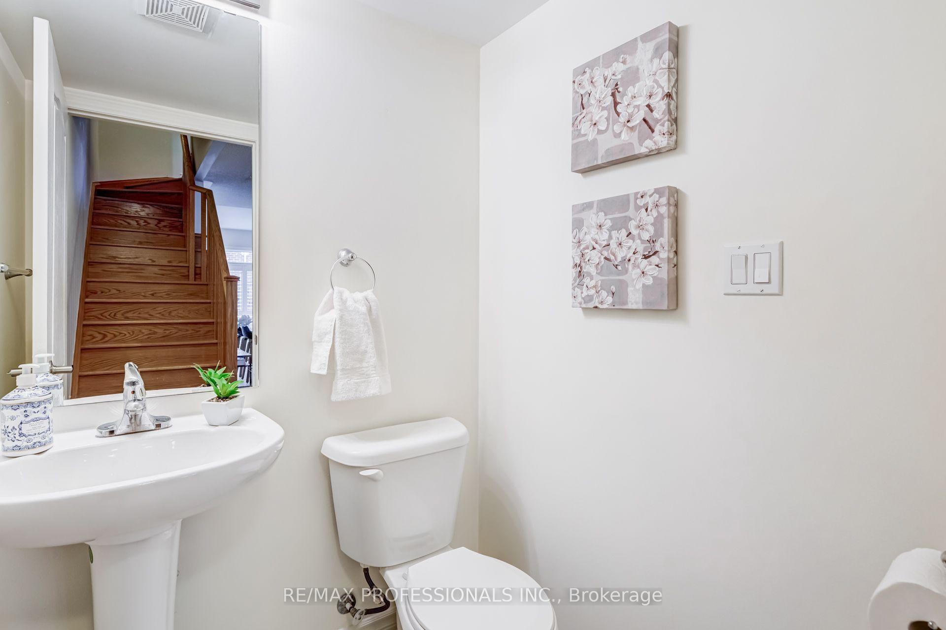 Photo 18 of Unit 63, 636 Evans Avenue, Etobicoke, Alderwood — HOMEH