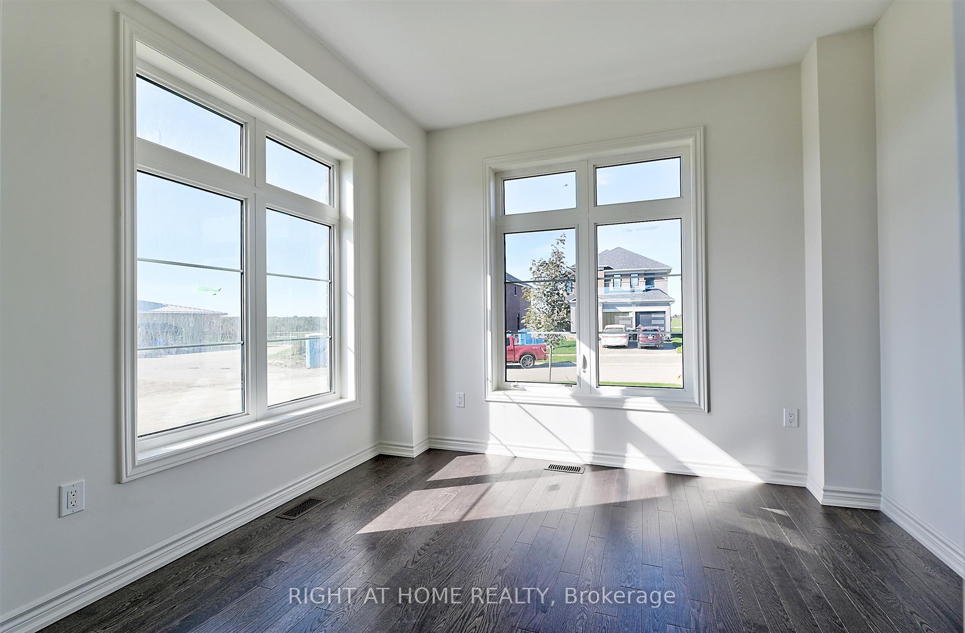 Photo 10 of 56 Sparrow Way, Adjala-Tosorontio, Colgan — HOMEH