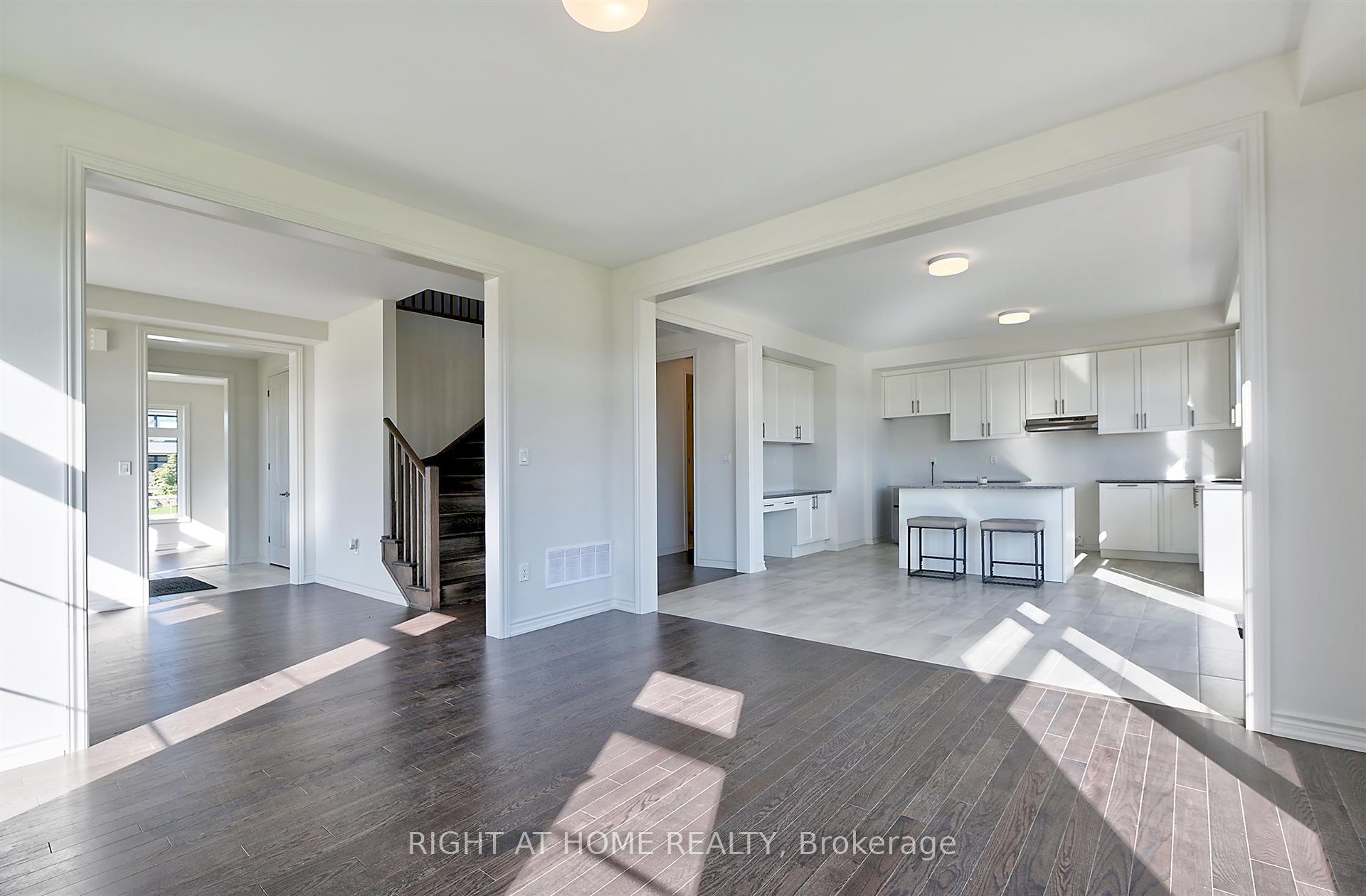 Photo 15 of 56 Sparrow Way, Adjala-Tosorontio, Colgan — HOMEH