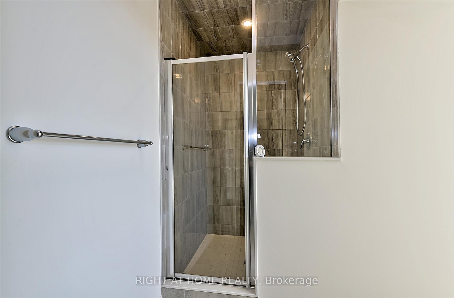 Photo 24 of 56 Sparrow Way, Adjala-Tosorontio, Colgan — HOMEH
