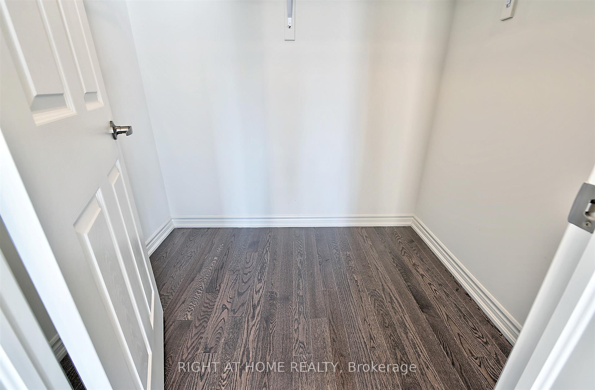 Photo 26 of 56 Sparrow Way, Adjala-Tosorontio, Colgan — HOMEH