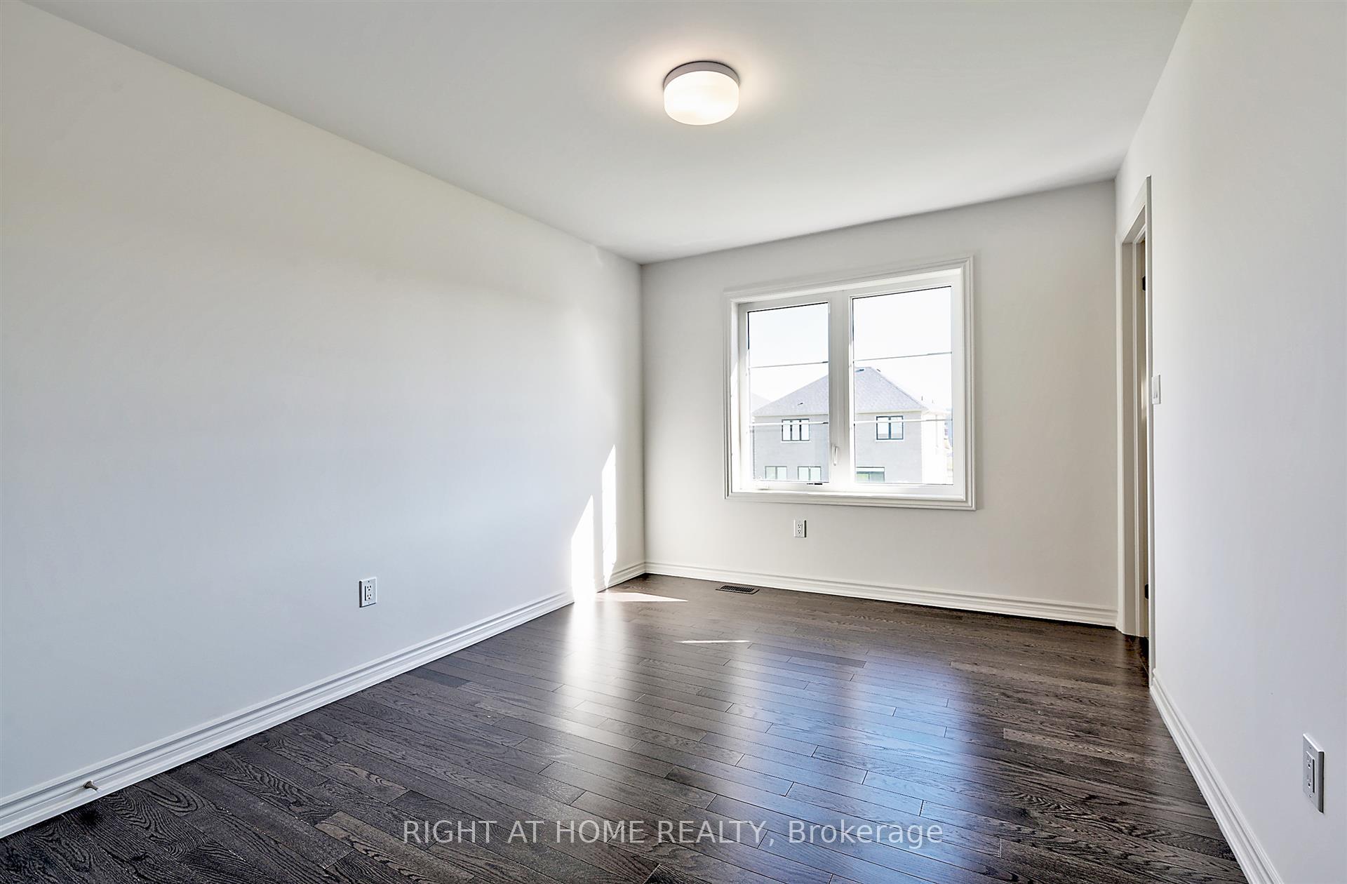 Photo 27 of 56 Sparrow Way, Adjala-Tosorontio, Colgan — HOMEH