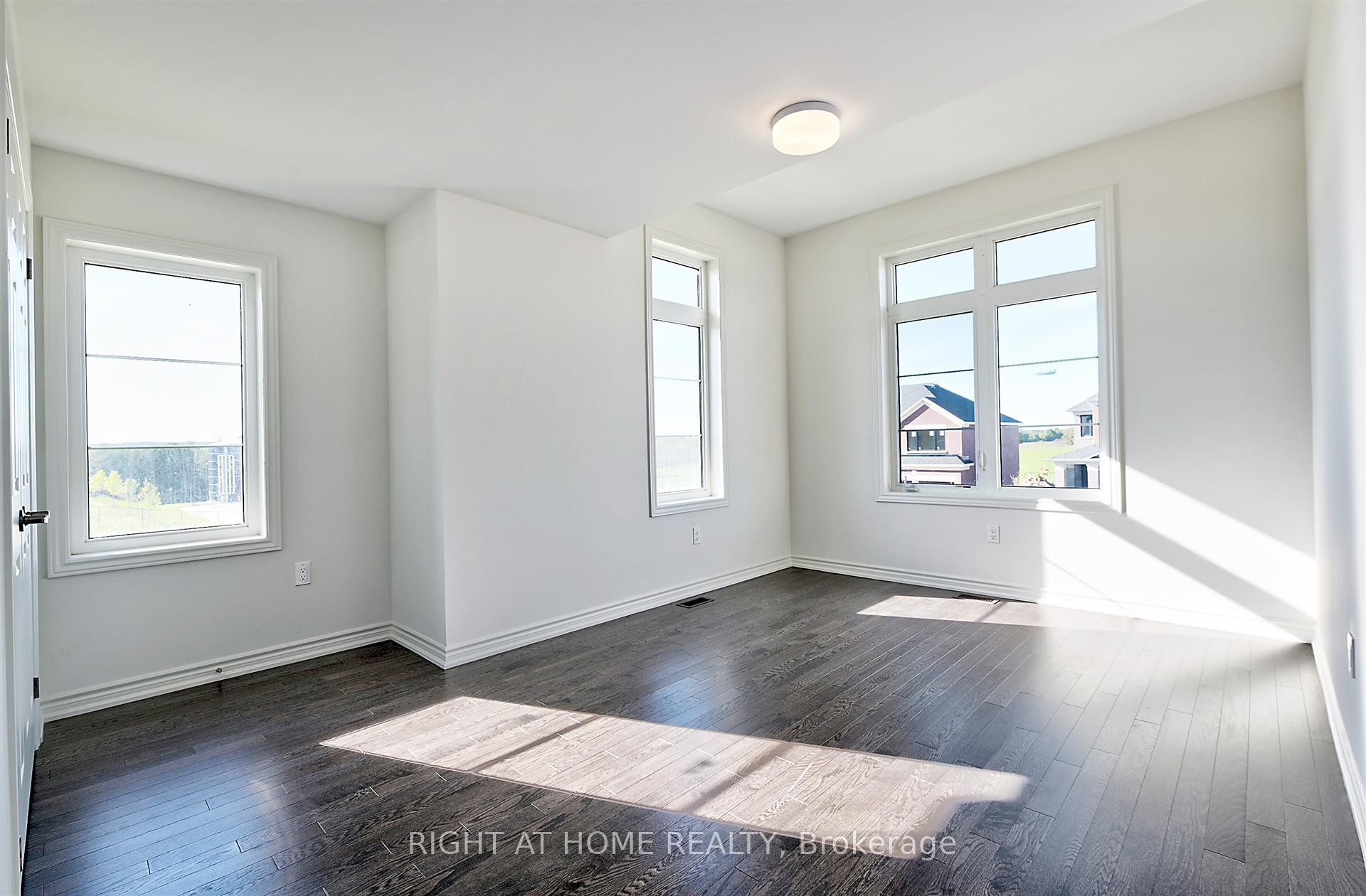 Photo 35 of 56 Sparrow Way, Adjala-Tosorontio, Colgan — HOMEH