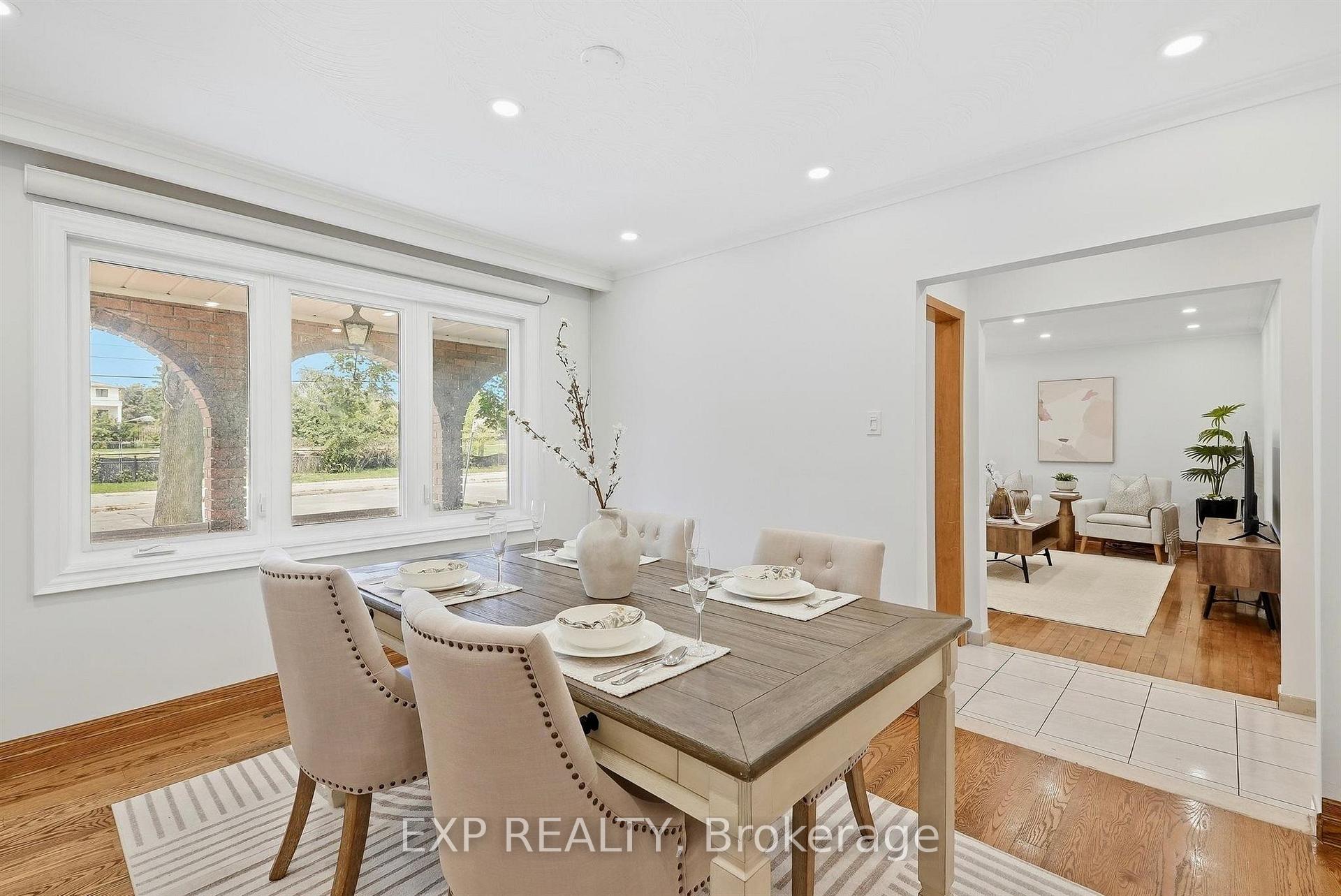 Photo 9 of 21 Wallasey Avenue, North York, Humberlea-Pelmo Park — HOMEH