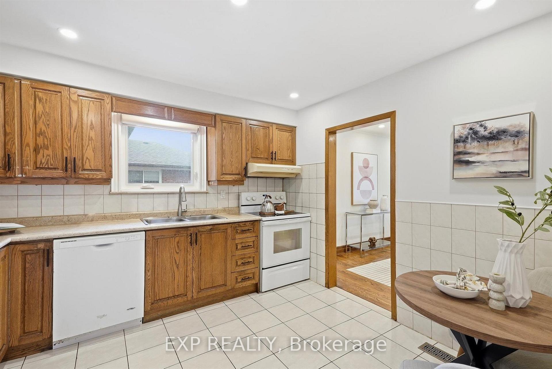 Photo 14 of 21 Wallasey Avenue, North York, Humberlea-Pelmo Park — HOMEH