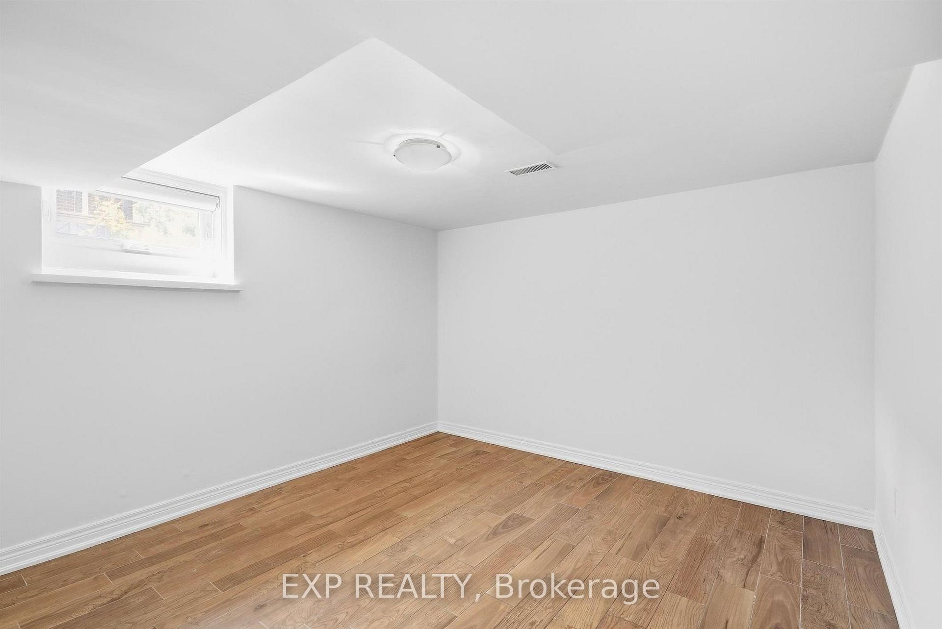 Photo 33 of 21 Wallasey Avenue, North York, Humberlea-Pelmo Park — HOMEH