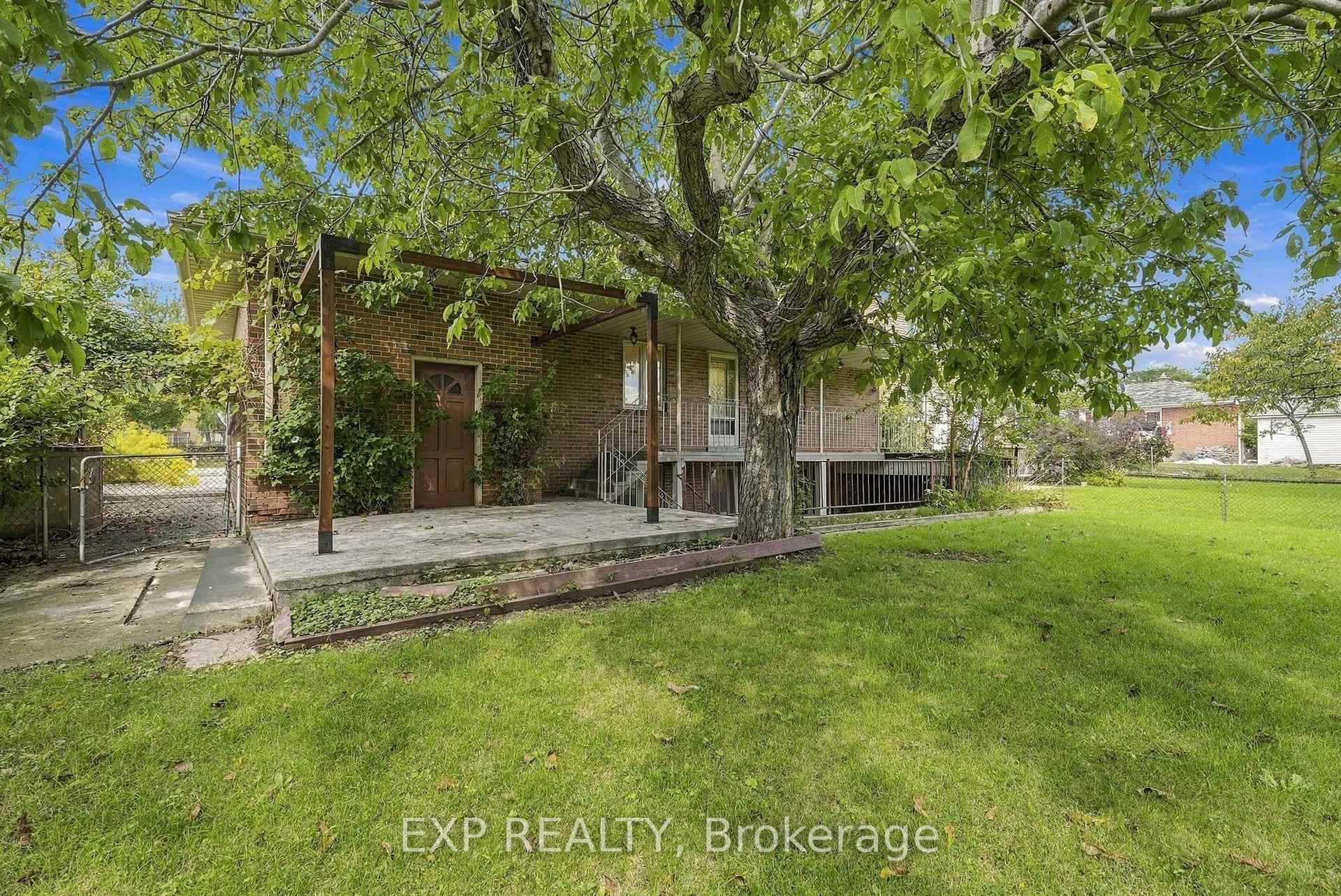 Photo 42 of 21 Wallasey Avenue, North York, Humberlea-Pelmo Park — HOMEH