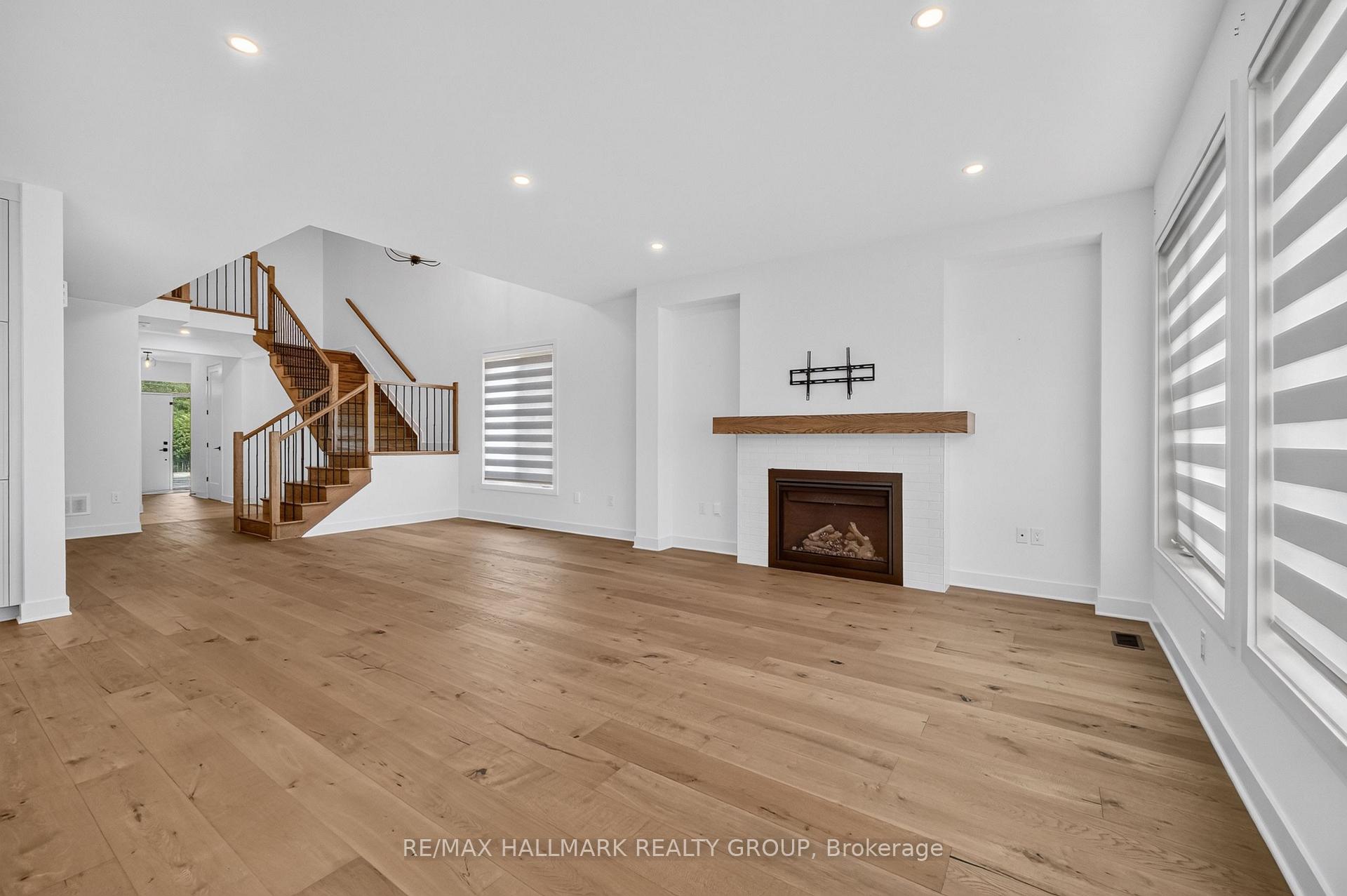 Photo 10 of 6461 Renaud Road, Ottawa, Mer Bleue/Bradley Estates/Anderson Park — HOMEH