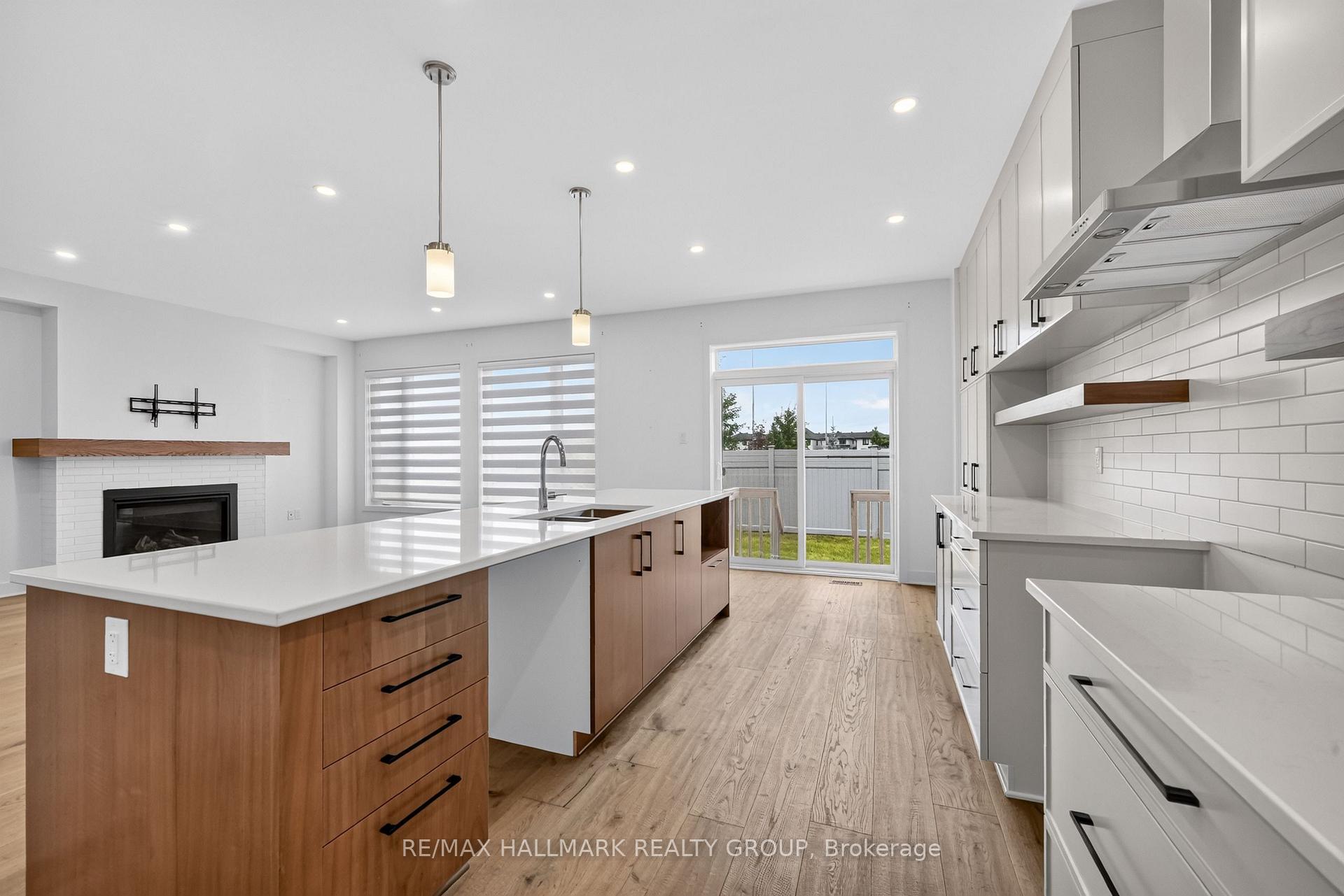 Photo 14 of 6461 Renaud Road, Ottawa, Mer Bleue/Bradley Estates/Anderson Park — HOMEH