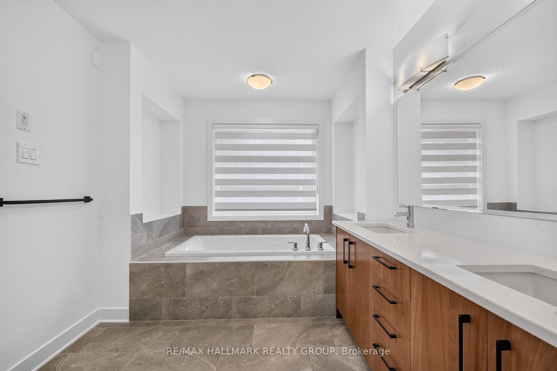 Photo 20 of 6461 Renaud Road, Ottawa, Mer Bleue/Bradley Estates/Anderson Park — HOMEH