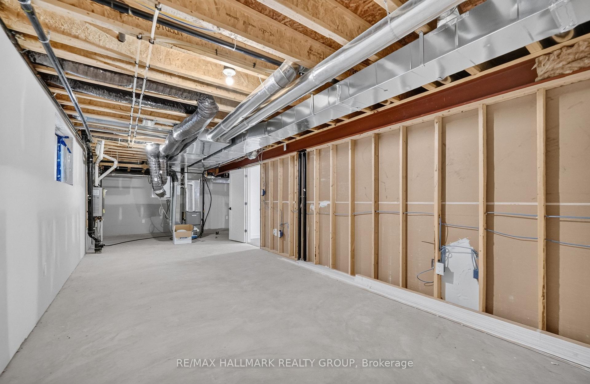 Photo 33 of 6461 Renaud Road, Ottawa, Mer Bleue/Bradley Estates/Anderson Park — HOMEH
