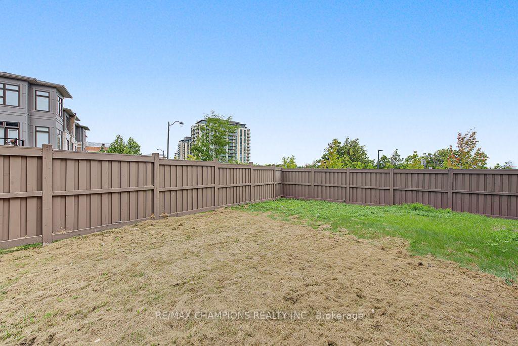 Photo 21 of 4 Arcola Street, Brampton, Goreway Drive Corridor — HOMEH