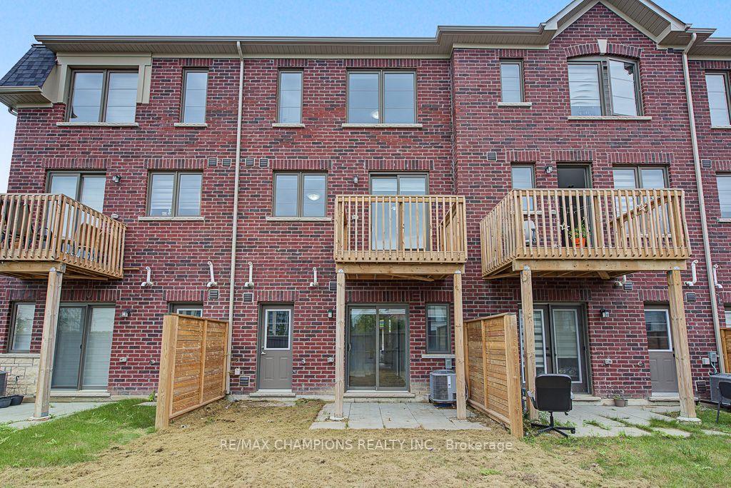 Photo 22 of 4 Arcola Street, Brampton, Goreway Drive Corridor — HOMEH