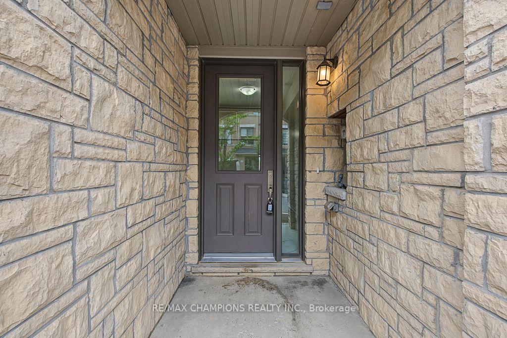 Photo 24 of 4 Arcola Street, Brampton, Goreway Drive Corridor — HOMEH