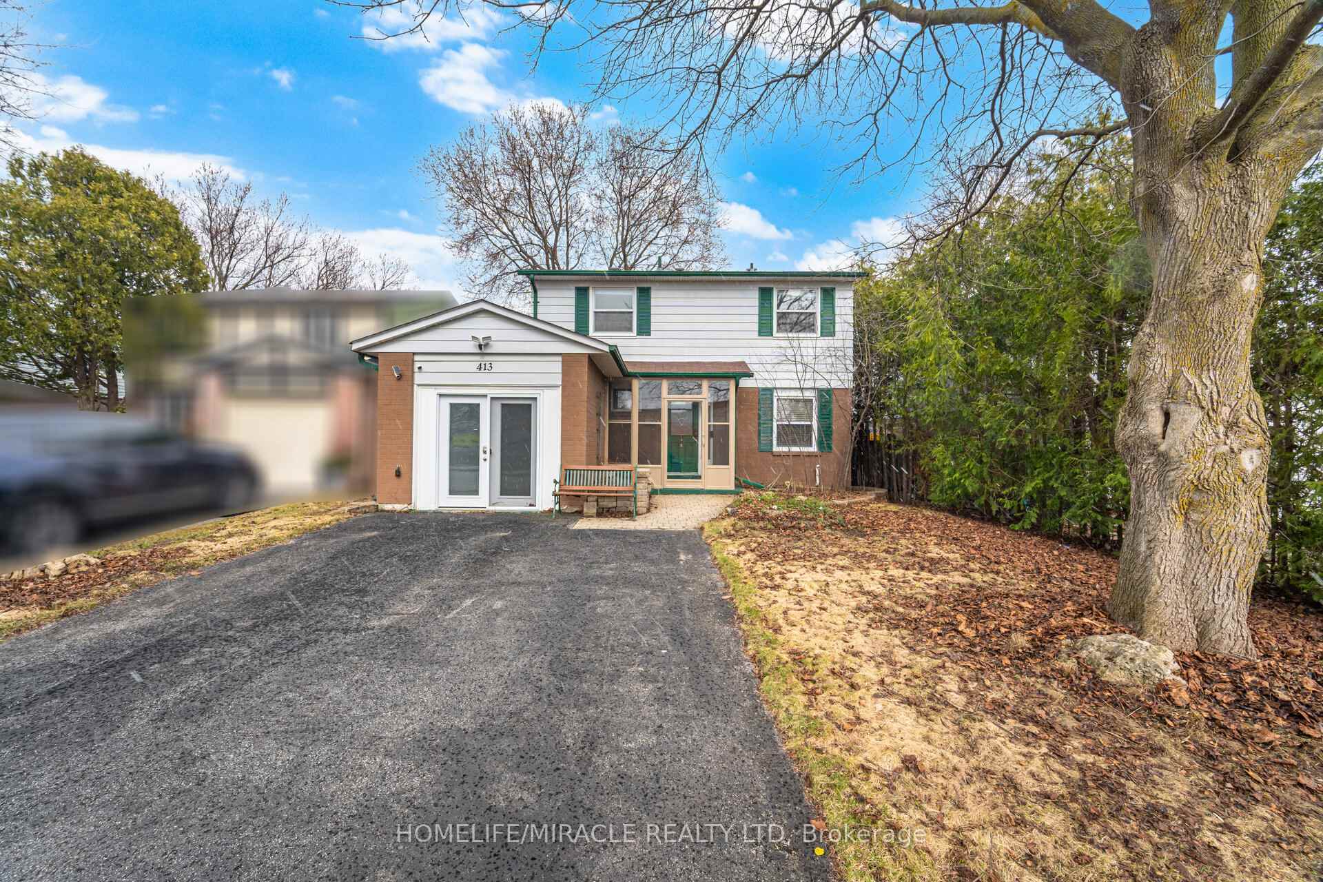 Photo 2 of 413 Terry Drive, Newmarket, Central Newmarket — HOMEH