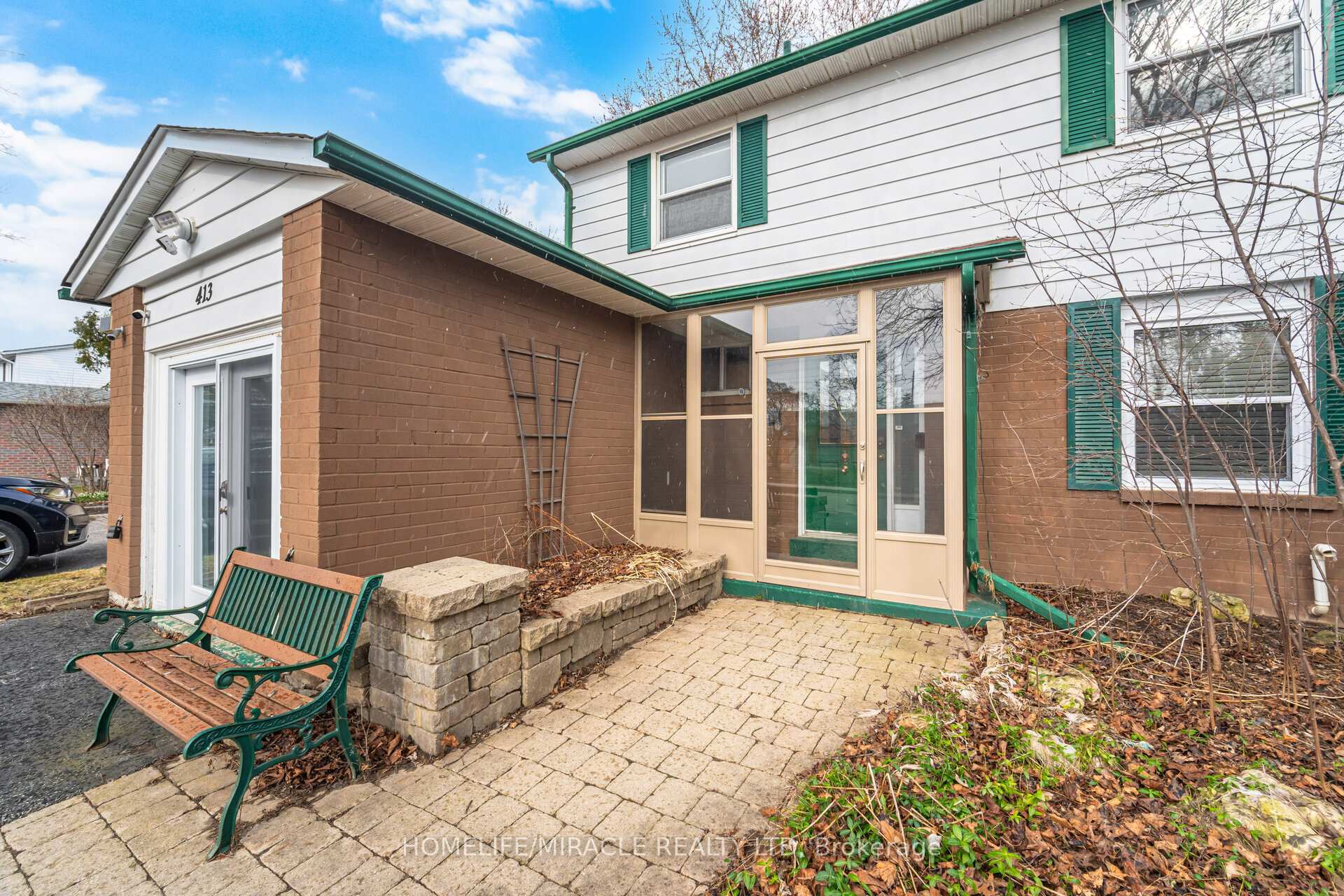 Photo 3 of 413 Terry Drive, Newmarket, Central Newmarket — HOMEH