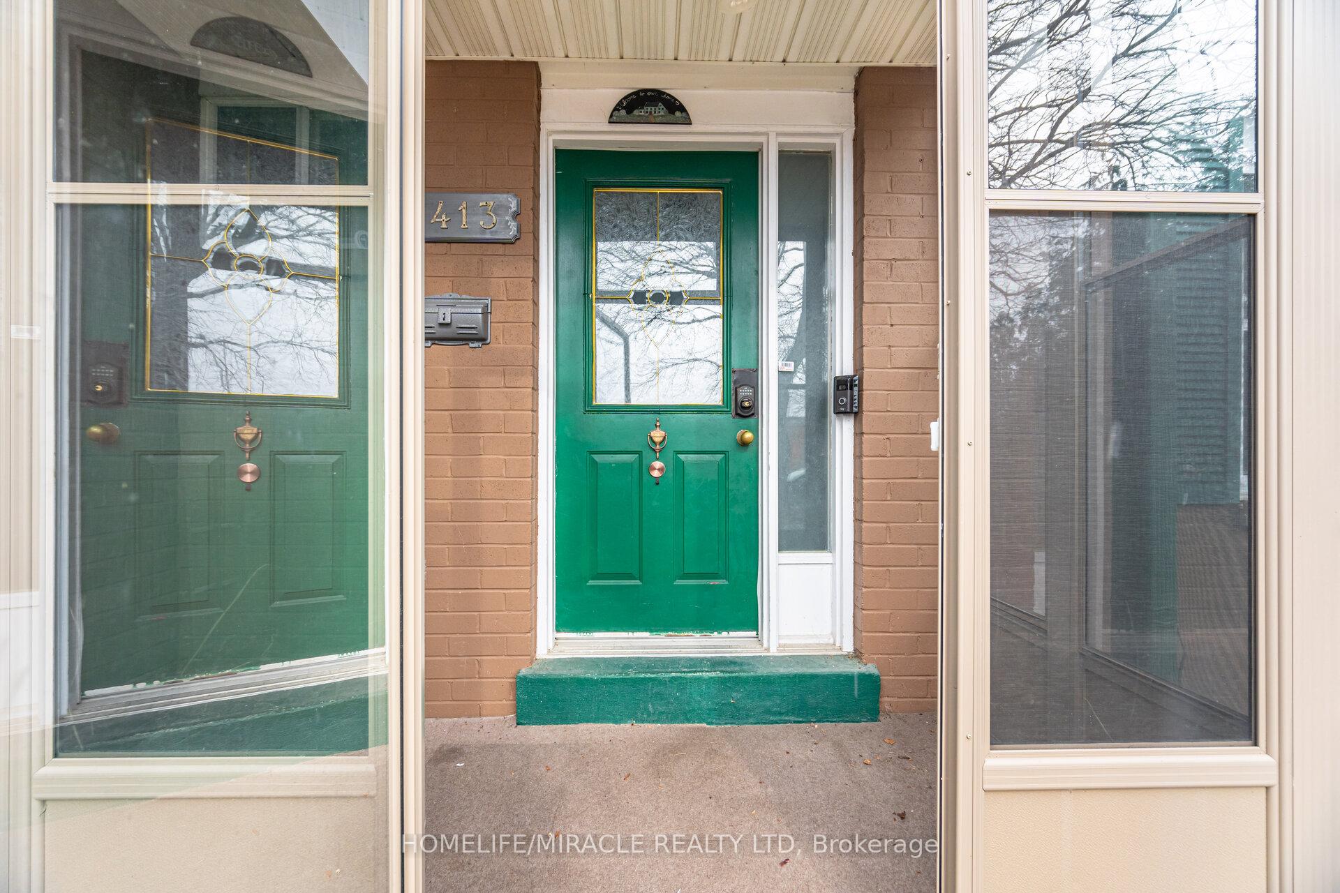 Photo 4 of 413 Terry Drive, Newmarket, Central Newmarket — HOMEH