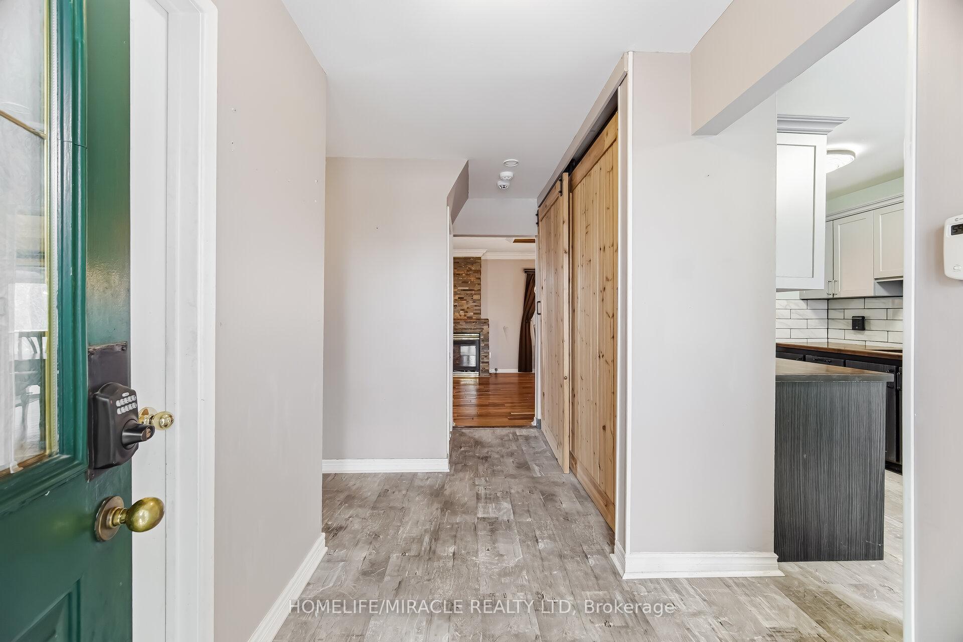 Photo 6 of 413 Terry Drive, Newmarket, Central Newmarket — HOMEH