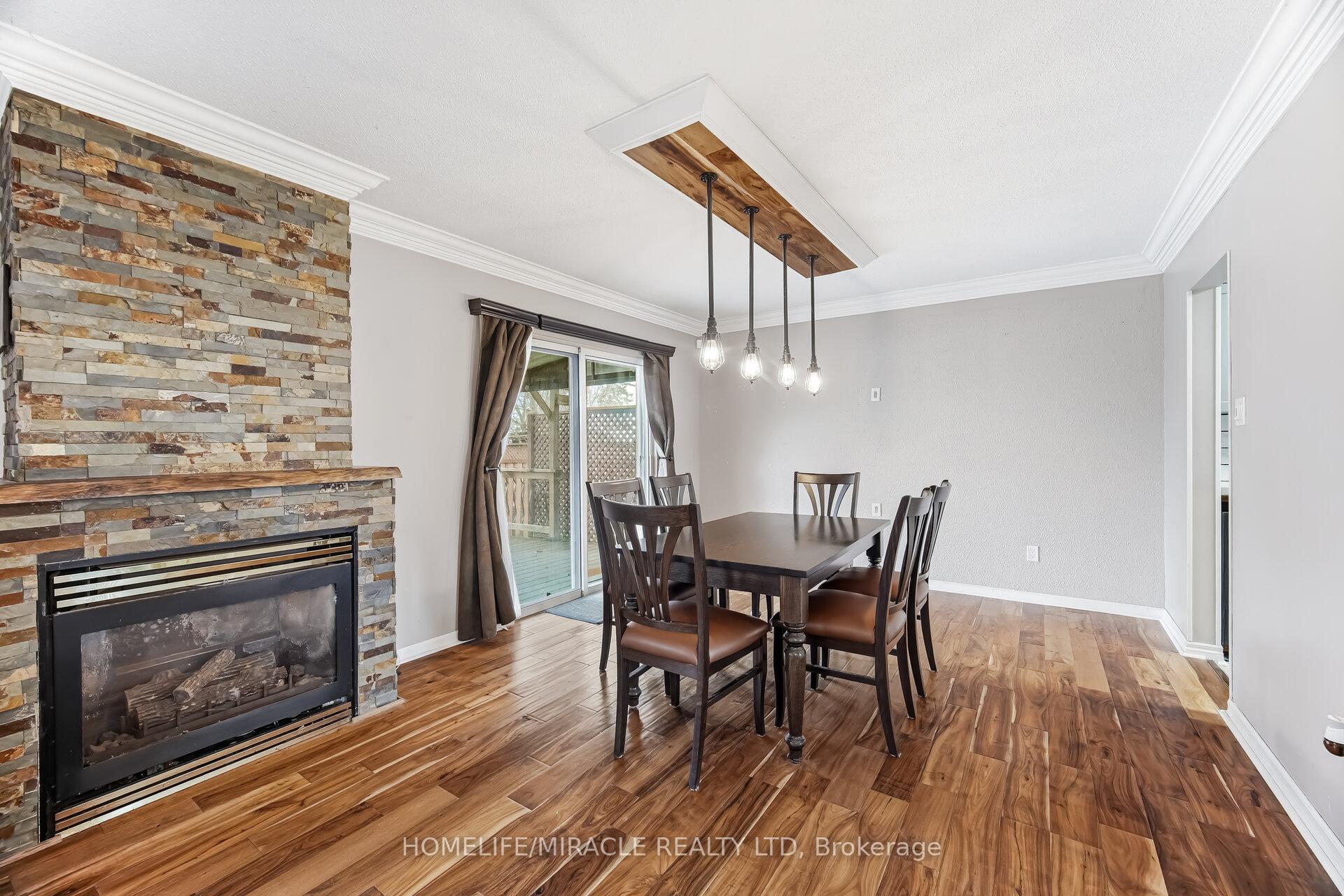 Photo 11 of 413 Terry Drive, Newmarket, Central Newmarket — HOMEH