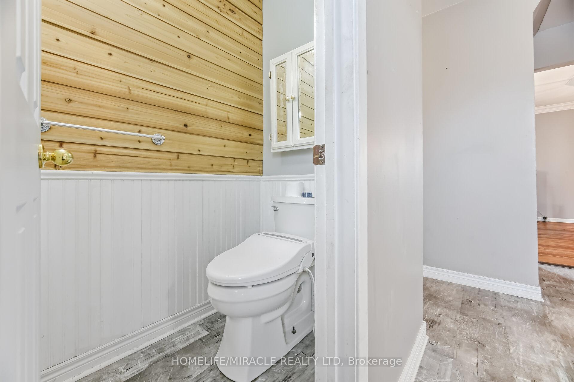 Photo 17 of 413 Terry Drive, Newmarket, Central Newmarket — HOMEH