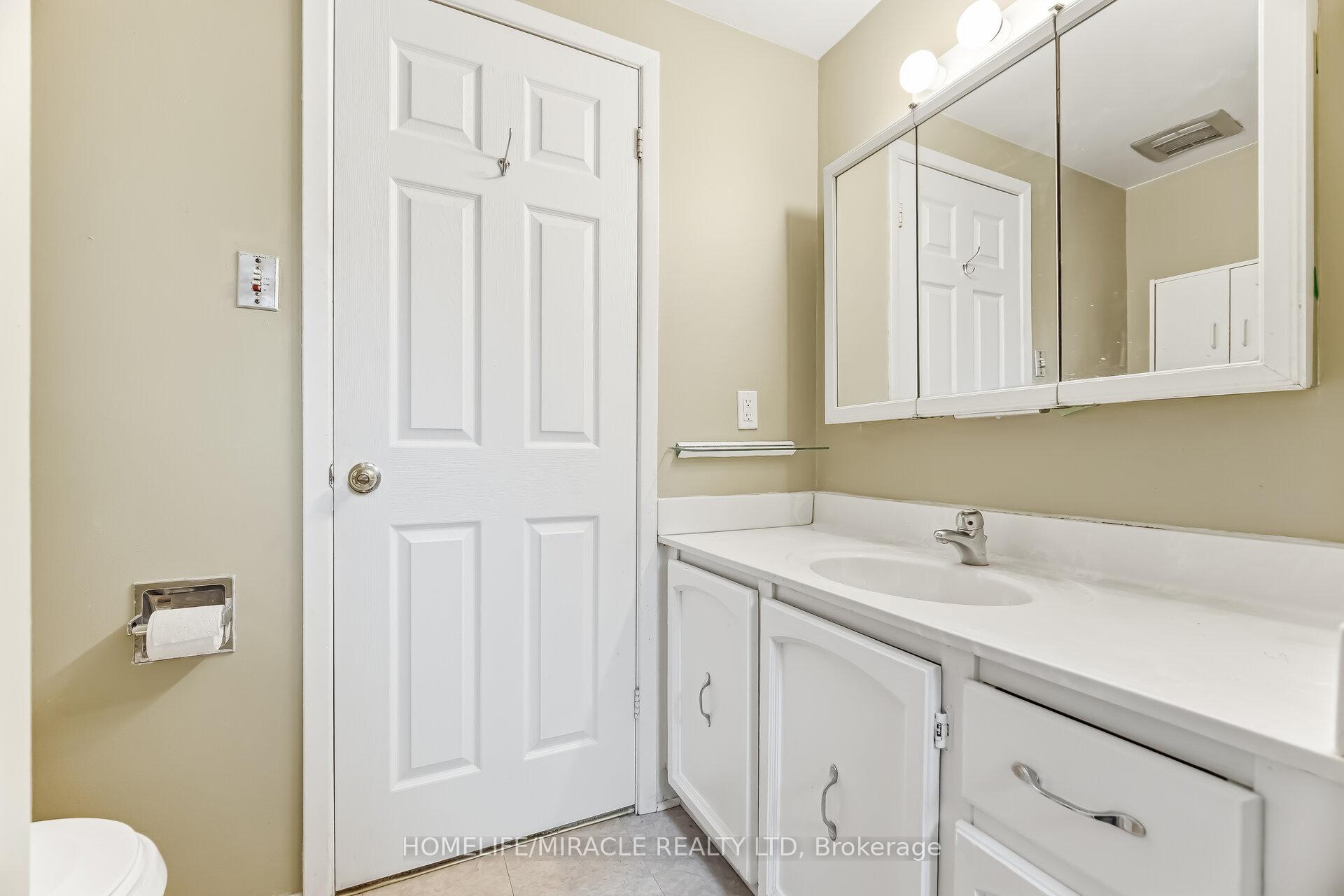 Photo 31 of 413 Terry Drive, Newmarket, Central Newmarket — HOMEH