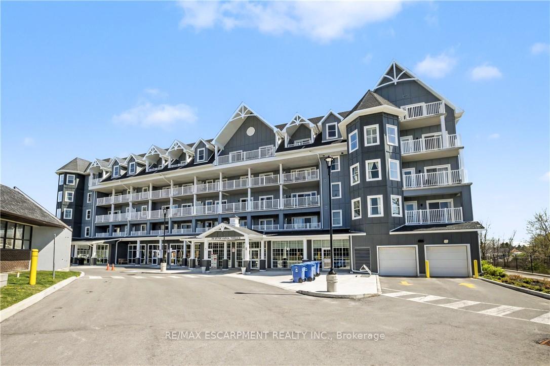 Photo 2 of Unit 306, 39 Sister Varga Terrace, Hamilton, Stoney Creek Mountain — HOMEH