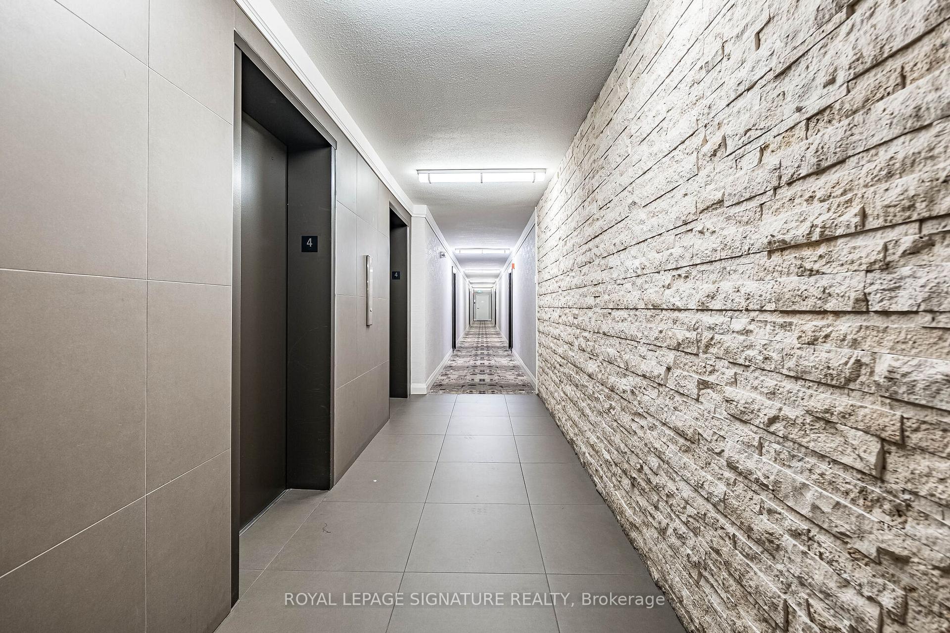 Photo 3 of Unit 405, 25 Four Winds Drive, North York, York University Heights — HOMEH