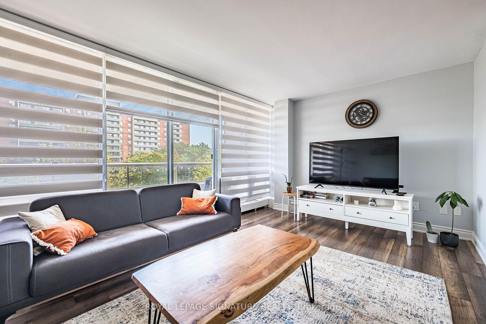 Photo 16 of Unit 405, 25 Four Winds Drive, North York, York University Heights — HOMEH