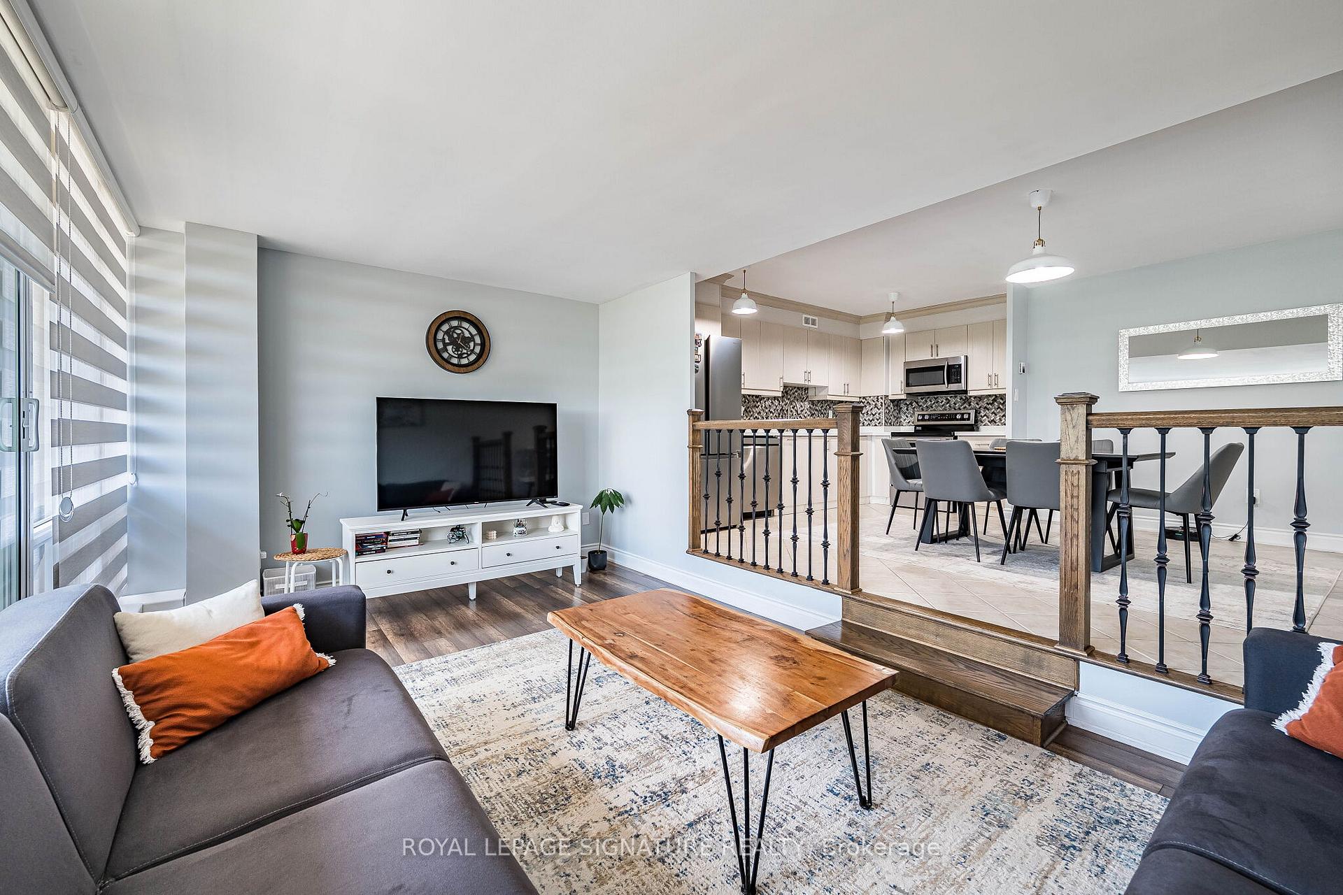 Photo 17 of Unit 405, 25 Four Winds Drive, North York, York University Heights — HOMEH