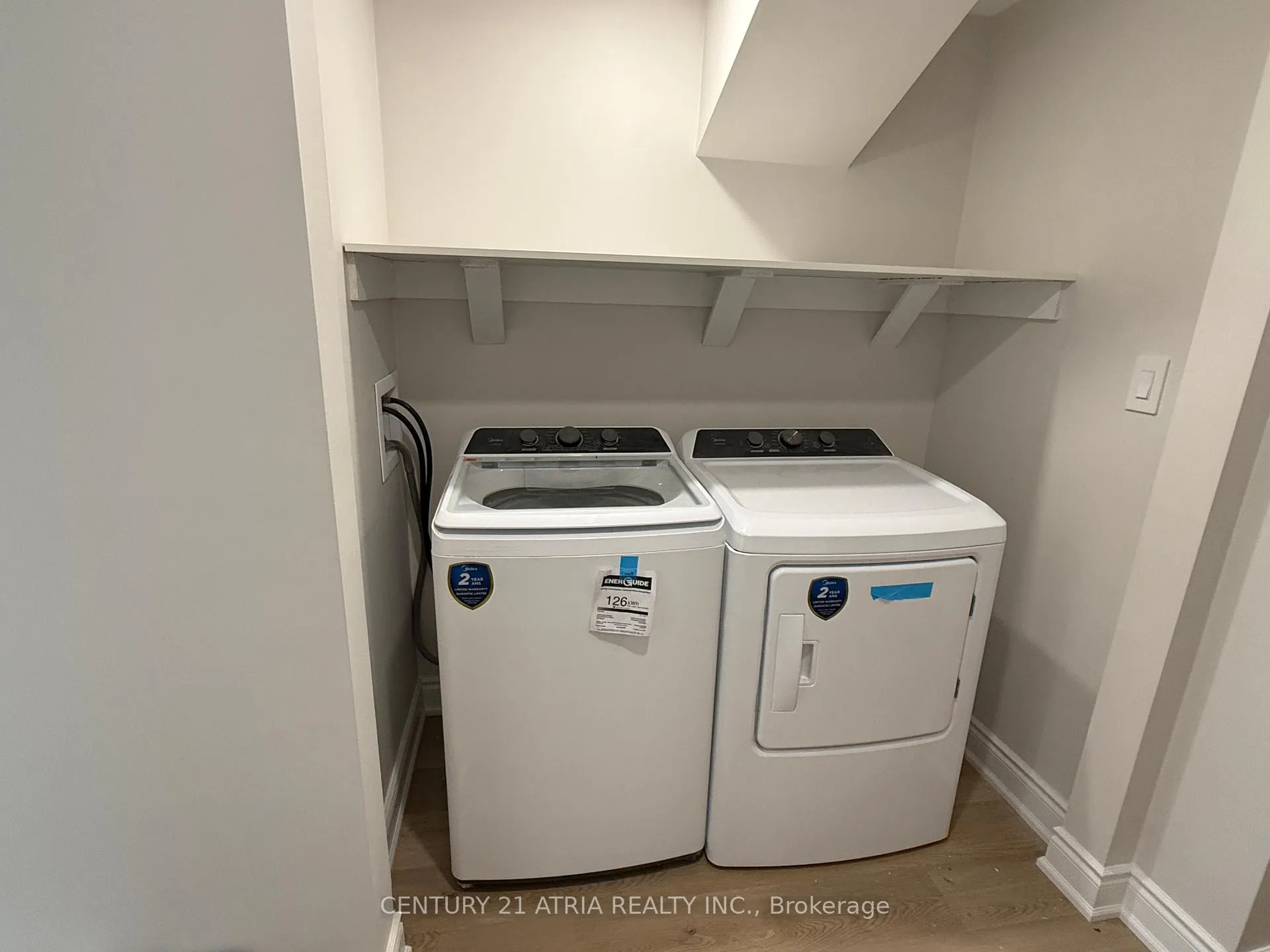 Photo 5 of Unit Bsmt, 2585 Secreto Drive, Oshawa, Windfields — HOMEH
