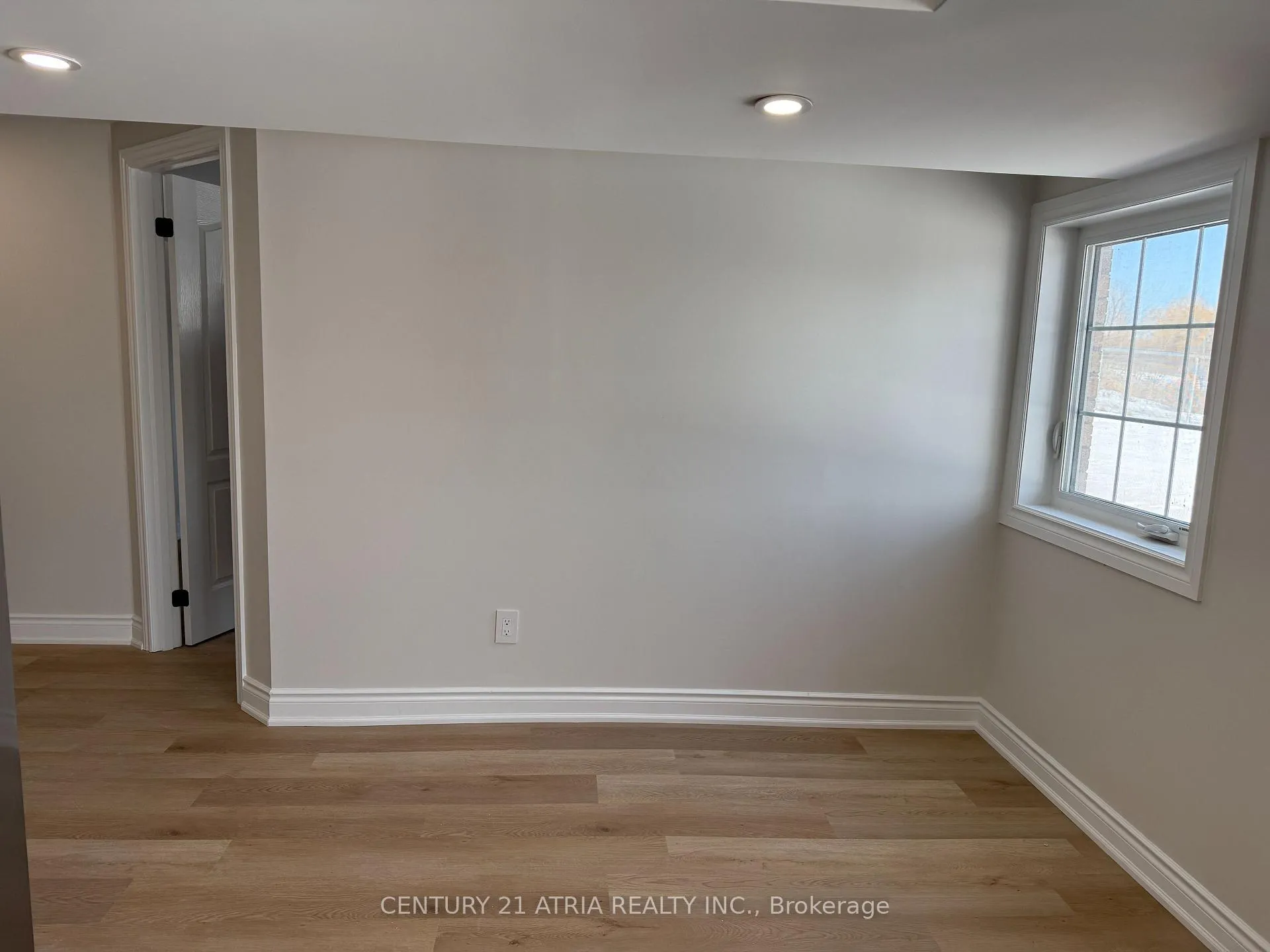 Photo 7 of Unit Bsmt, 2585 Secreto Drive, Oshawa, Windfields — HOMEH